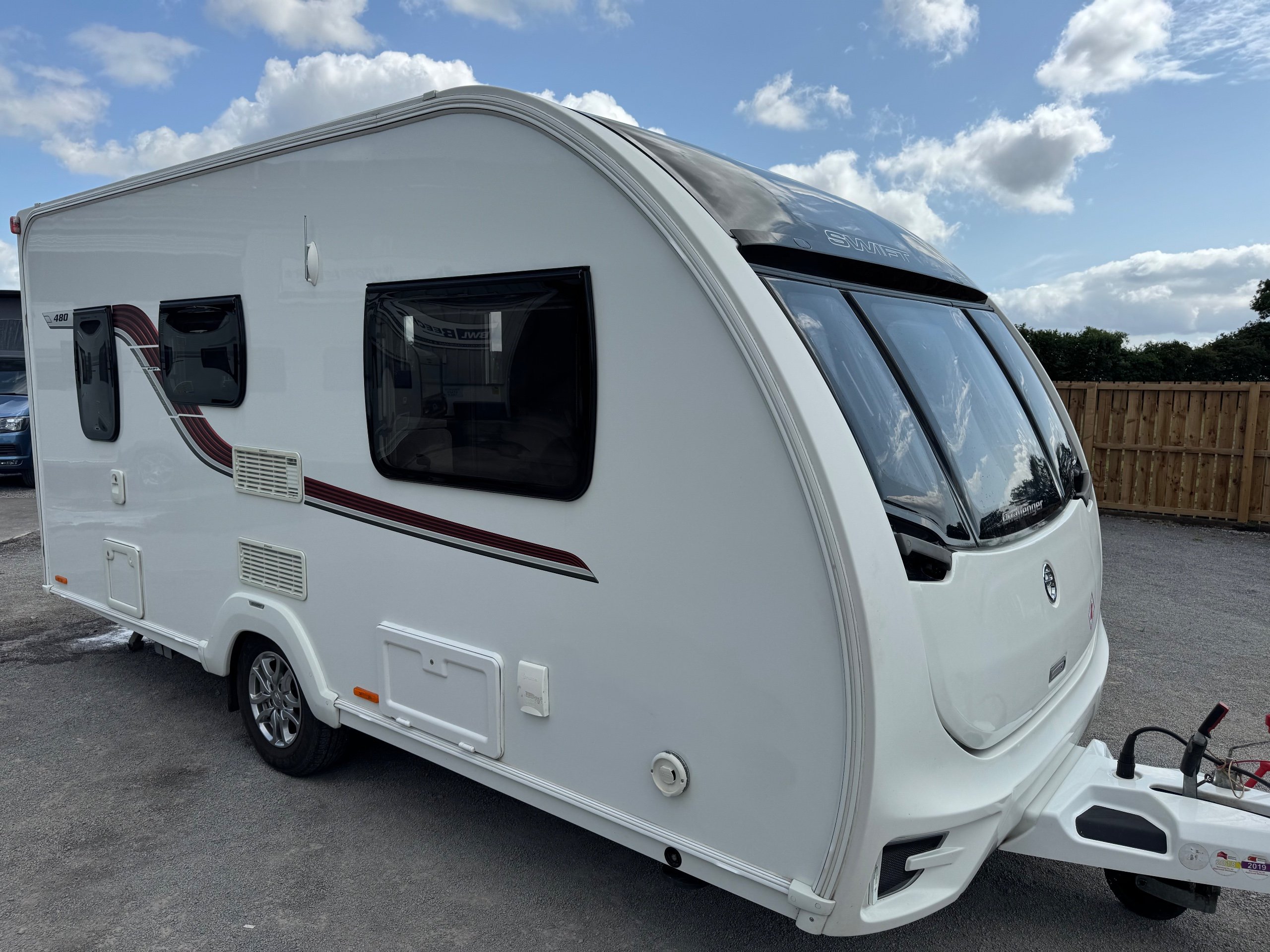 2016 Swift Challenger 480 - Exterior - Front