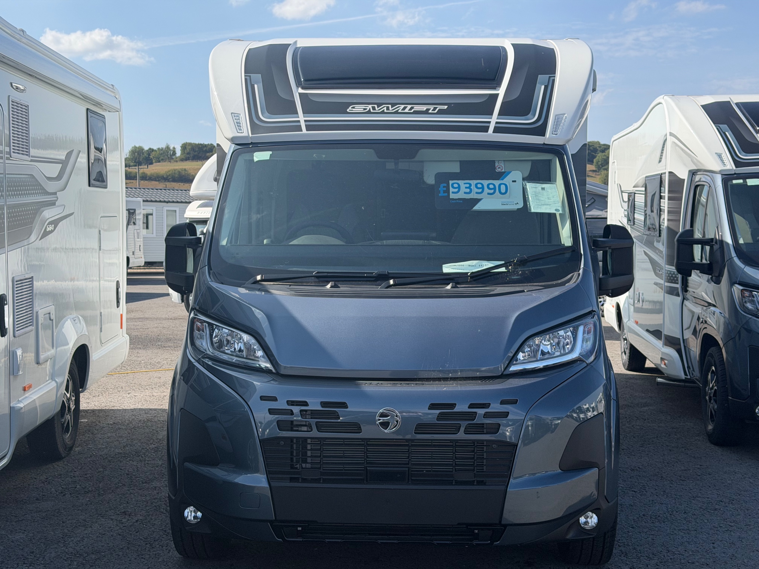 Swift Escape 694 - Photo 1