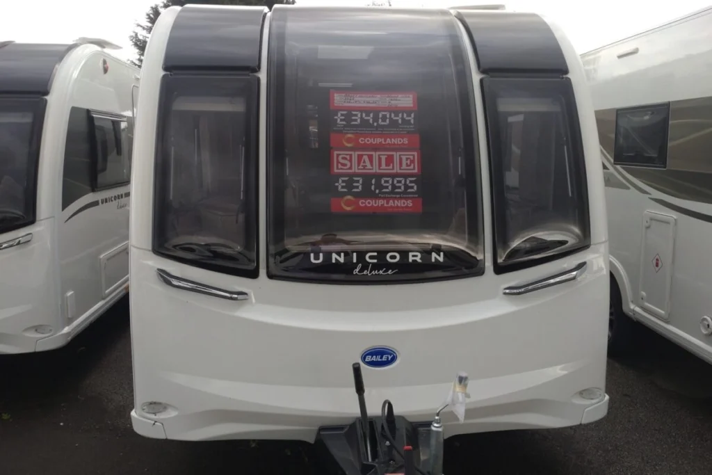 Bailey Unicorn Deluxe Vigo - Exterior - Front