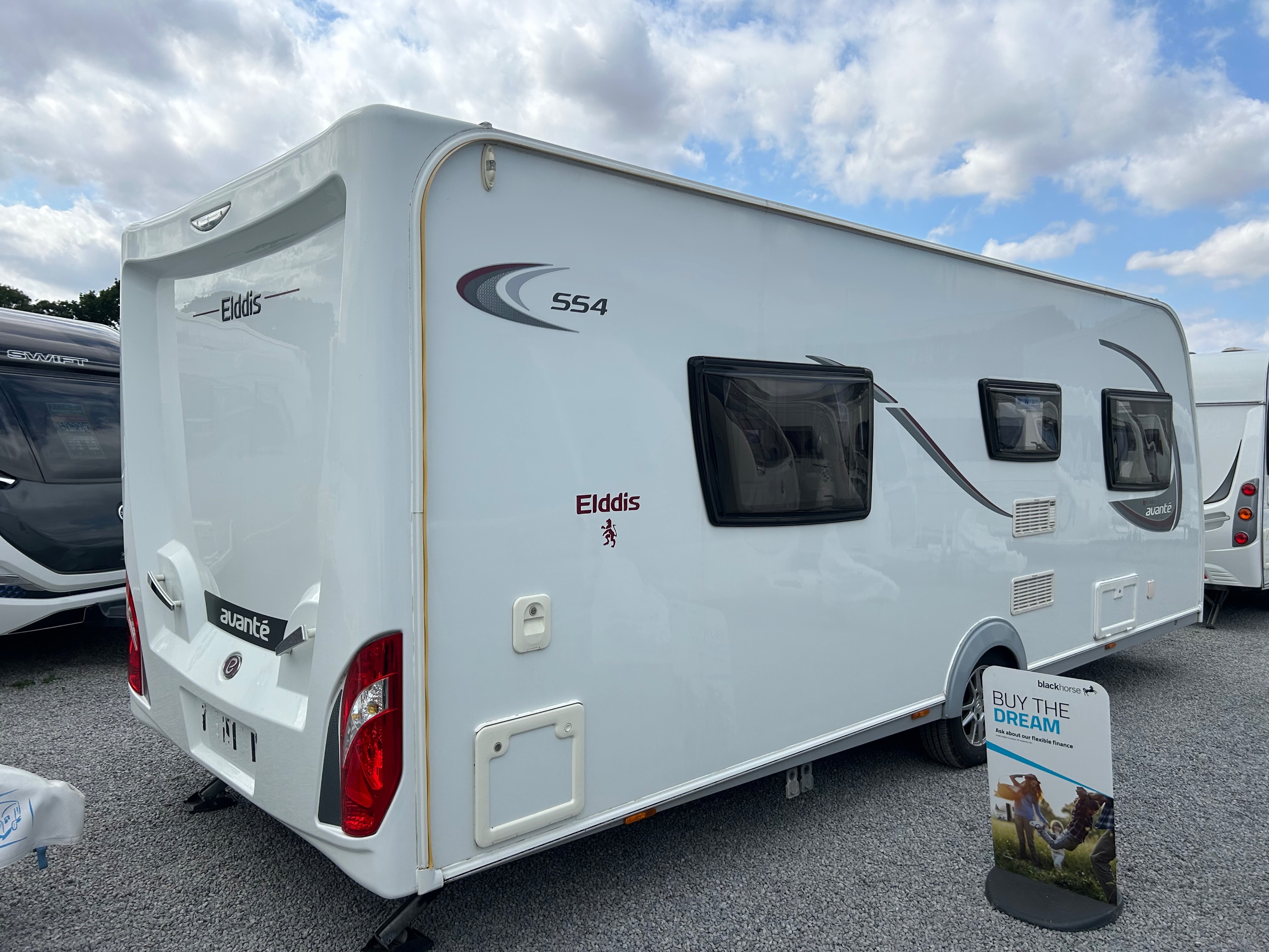 Elddis Avante 554 / 4