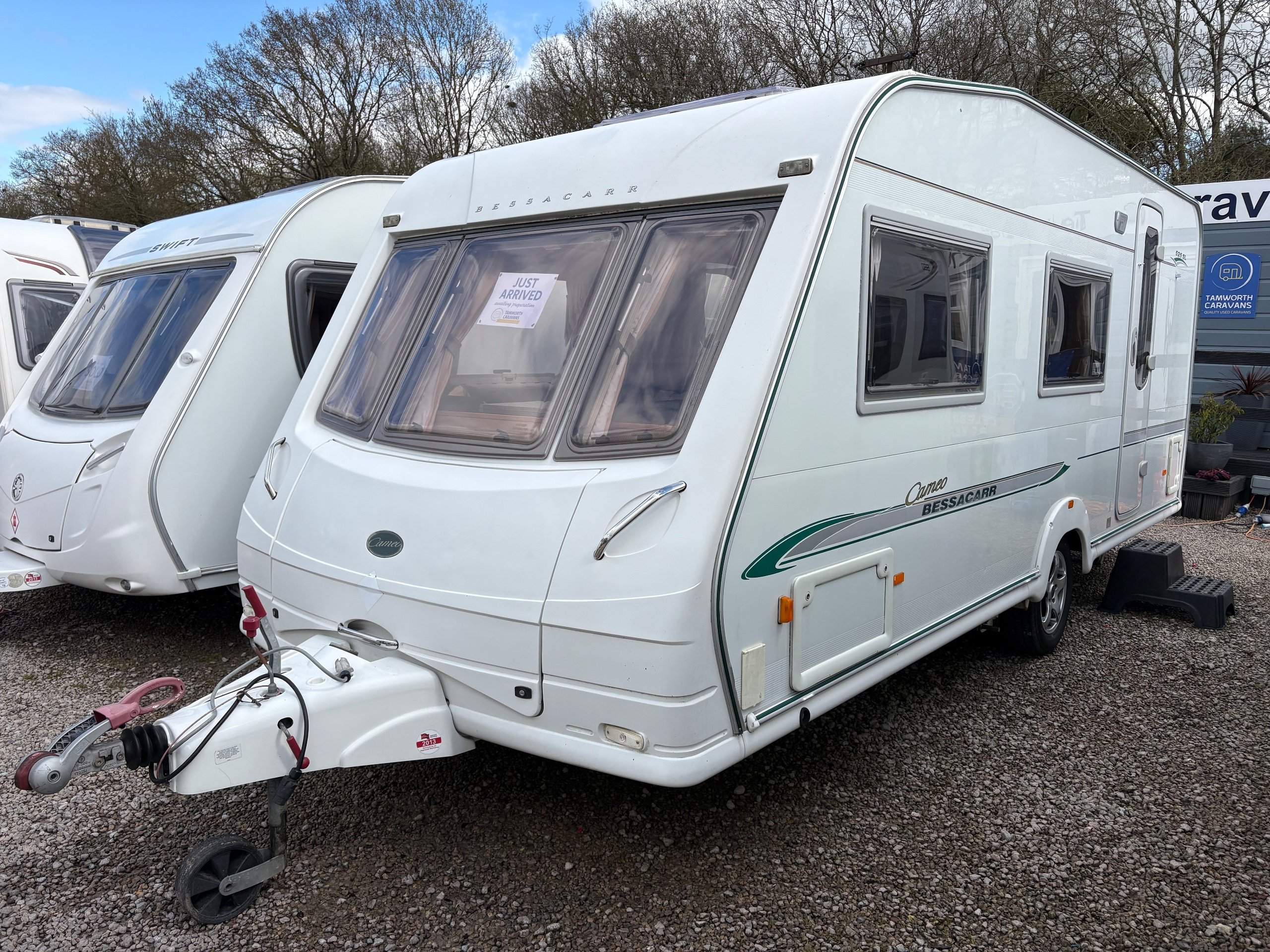 Bessacarr Cameo 525 SL - Exterior - Front