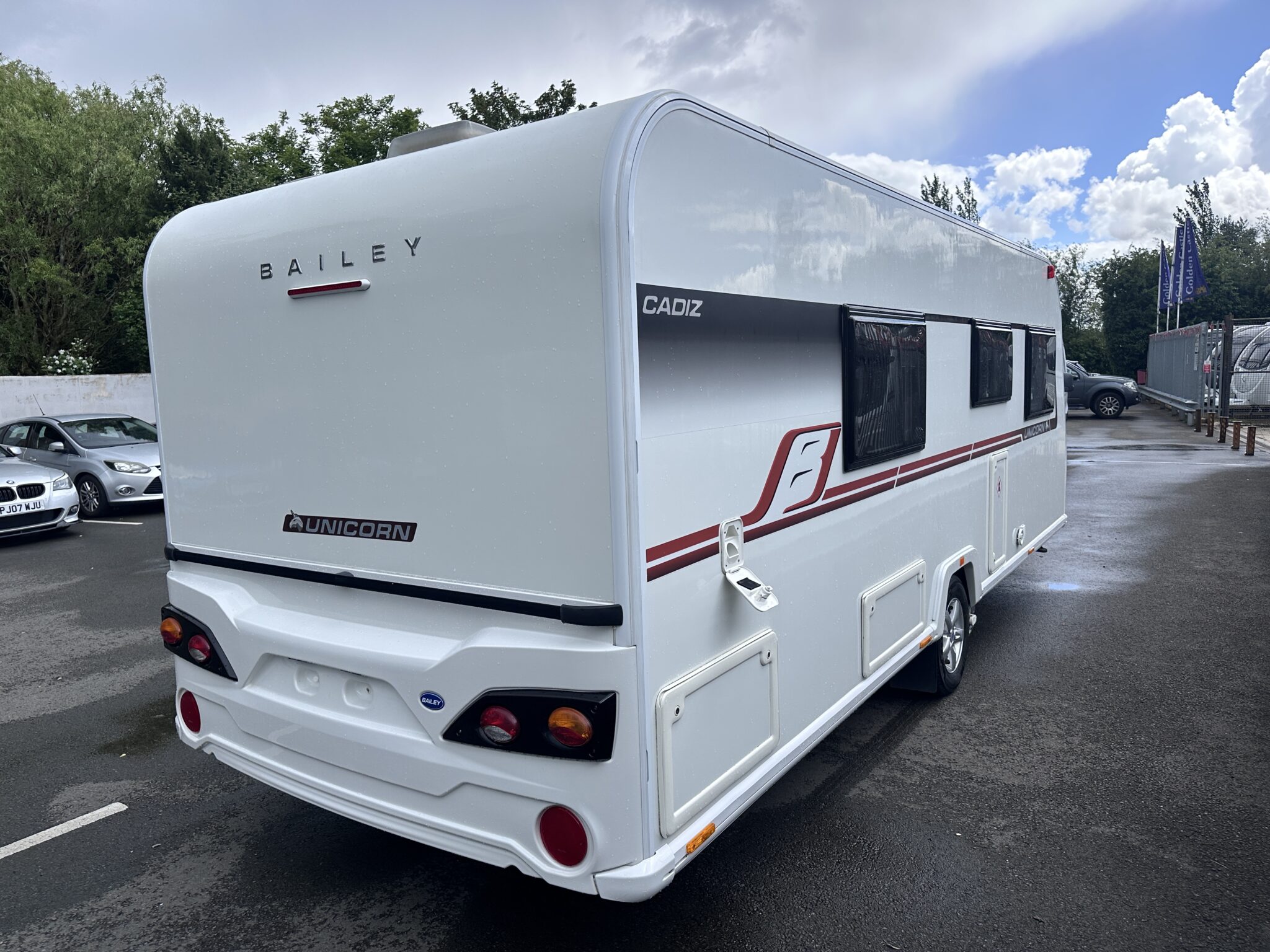 Exterior - Rear
