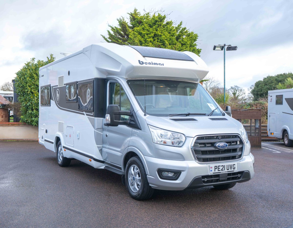 Ford Benimar Tessoro 482 170BHP - Exterior - Front