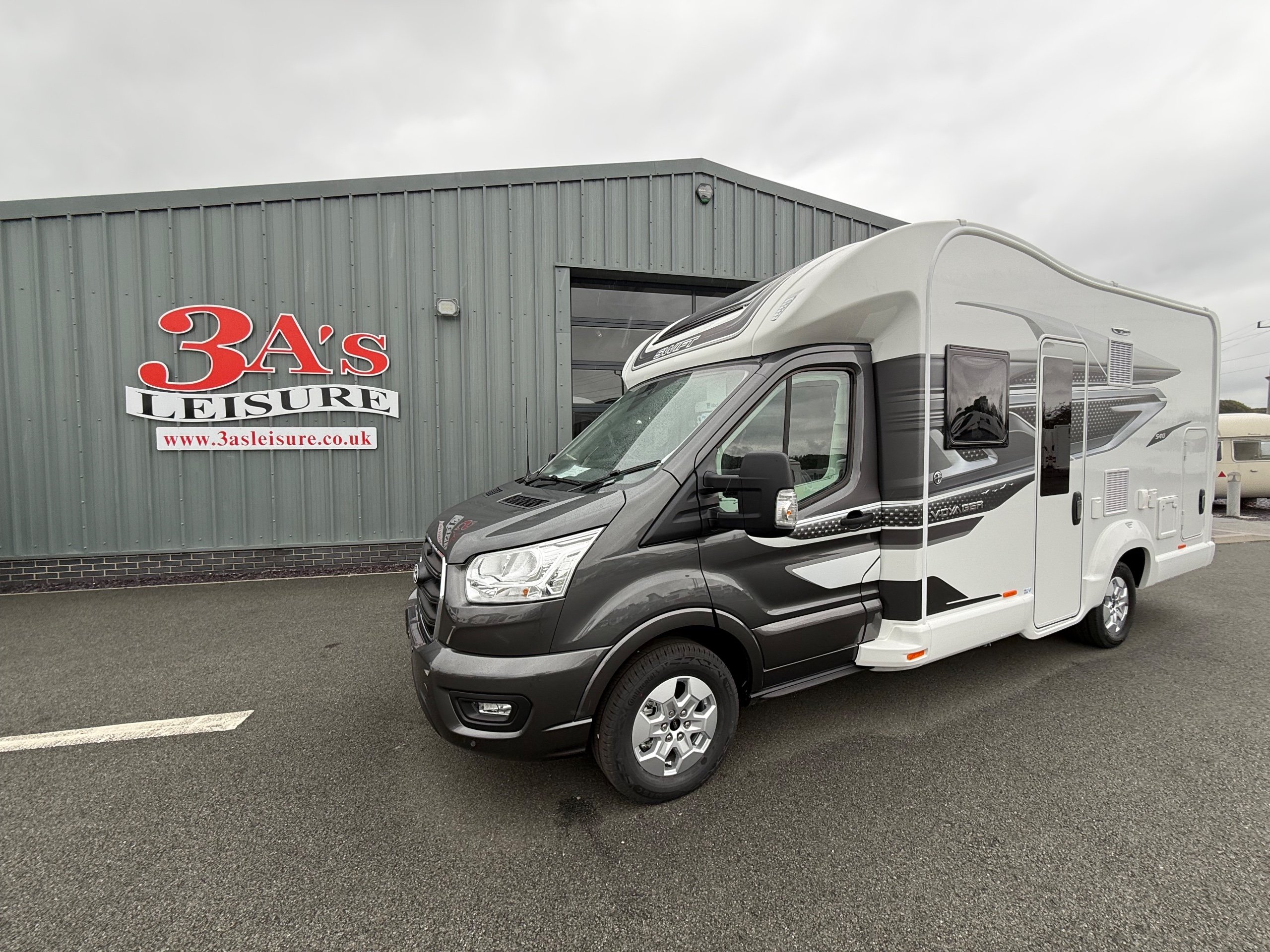 2026 Swift Voyager 540 New 4-Berth Motorhome with Automatic Transmission - Photo 2