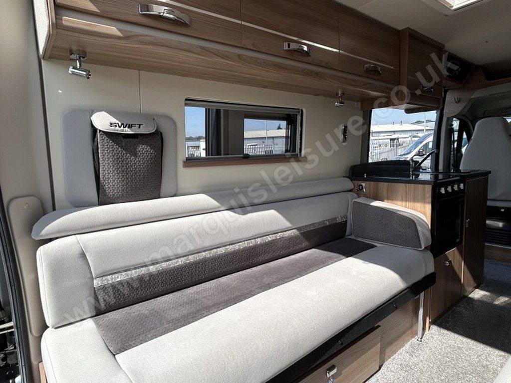 2019 Swift SELECT 122