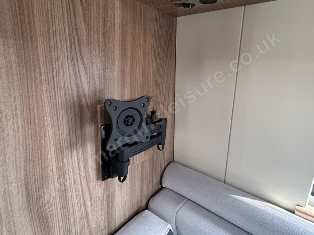 2019 Swift SELECT 122