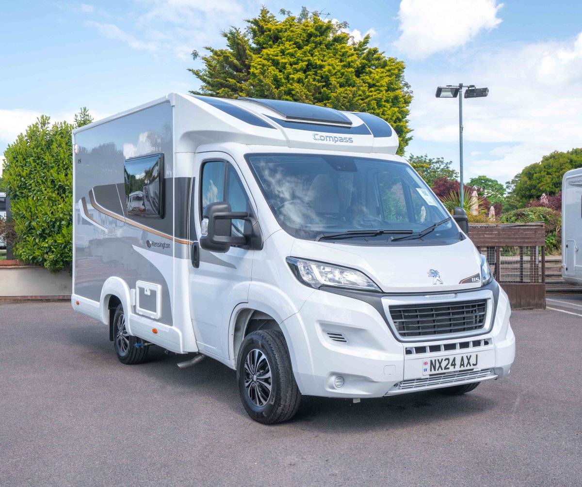 mercedes van camper Mercedes Sprinter 144 Camper Van Conversion Kit