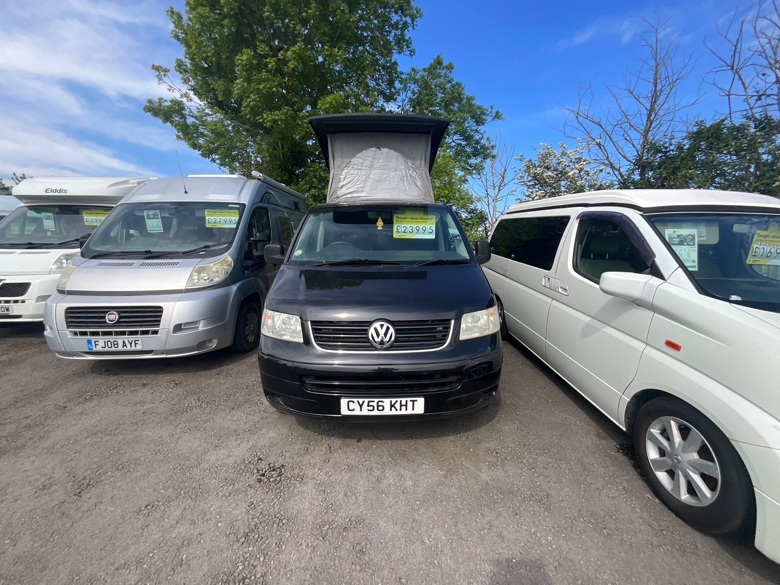 2007 Volkswagen Transporter Shuttle - Exterior - Front