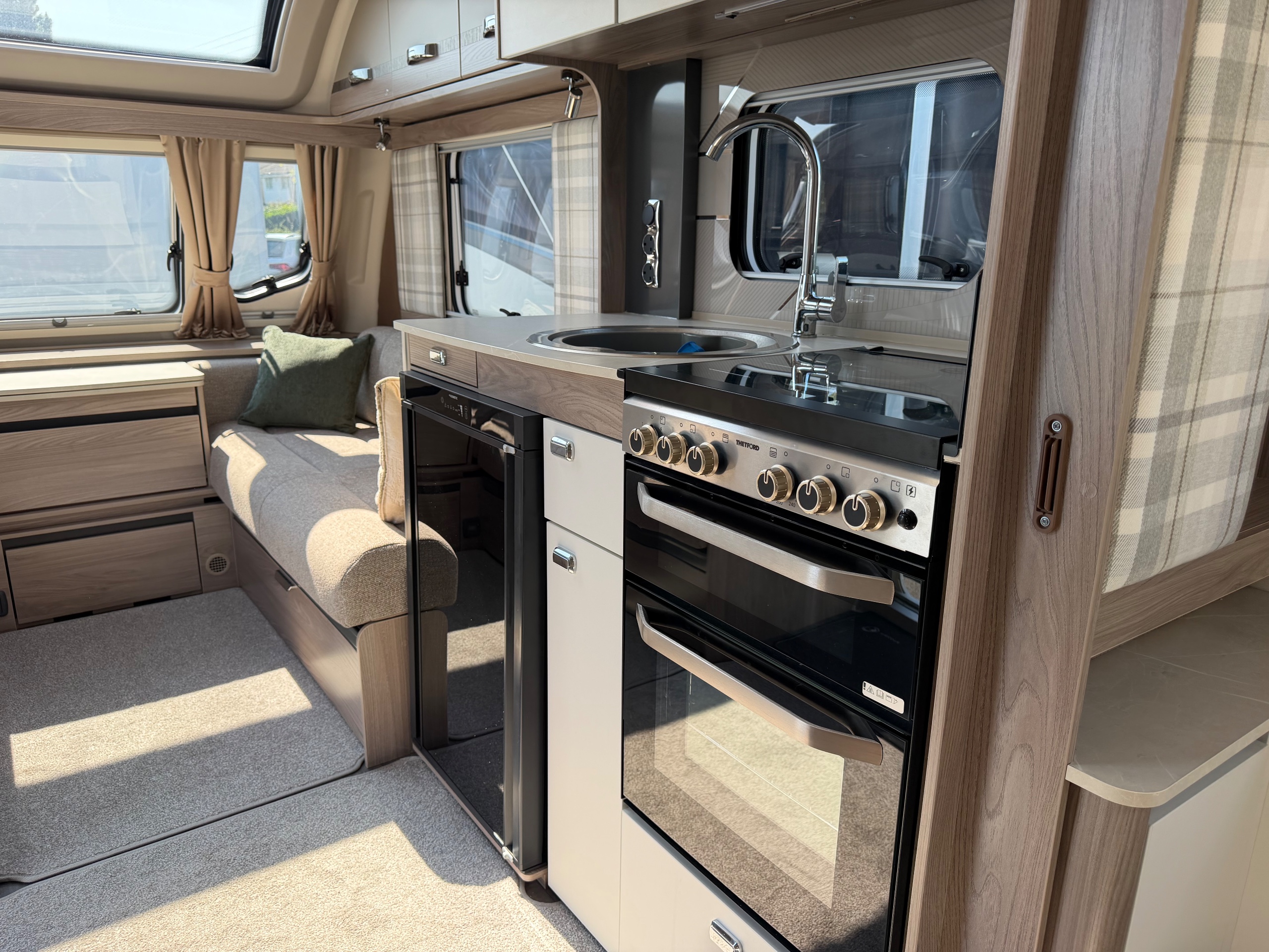 2023 Swift Challenger SE 580