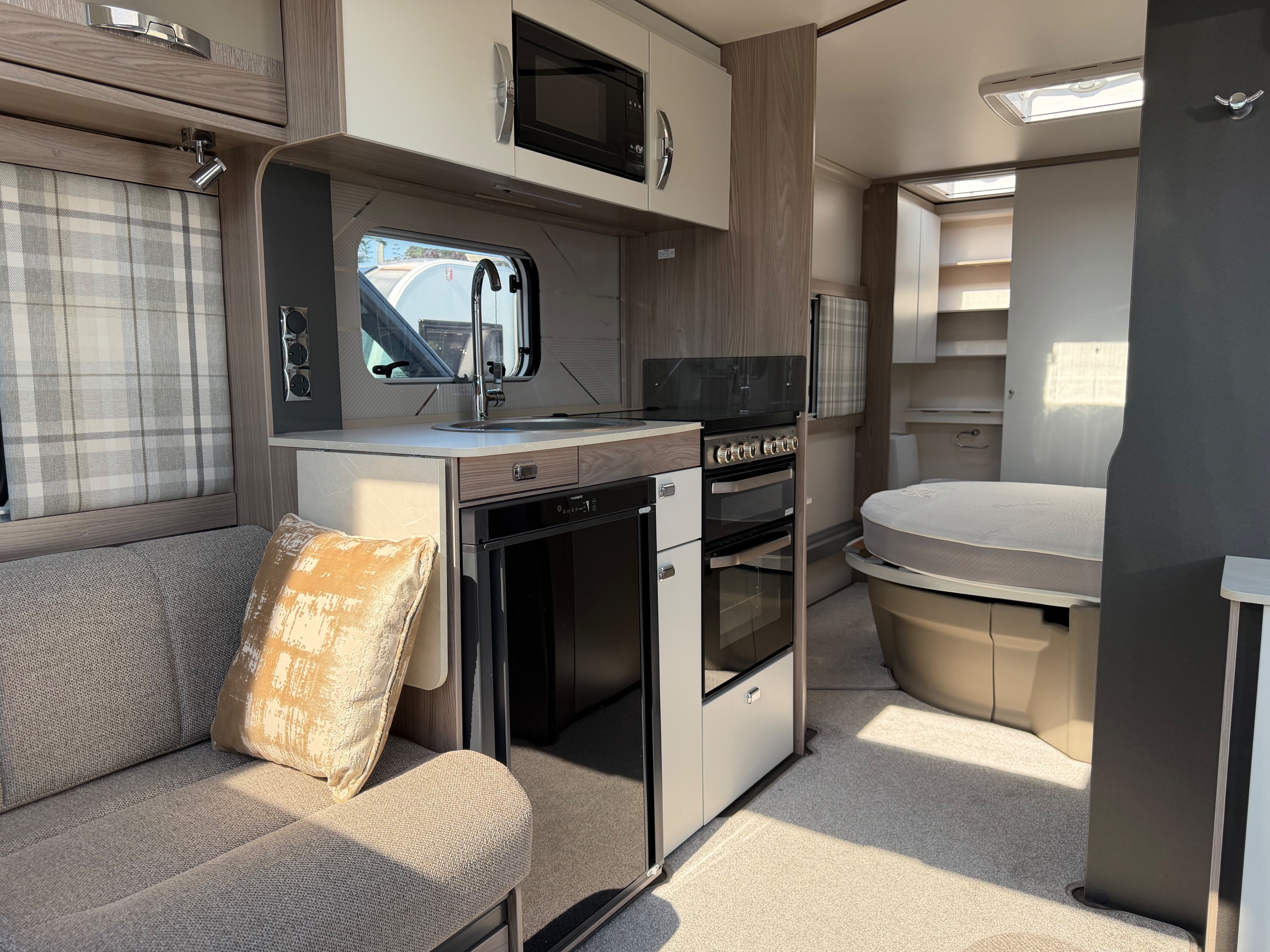 2023 Swift Challenger SE 580