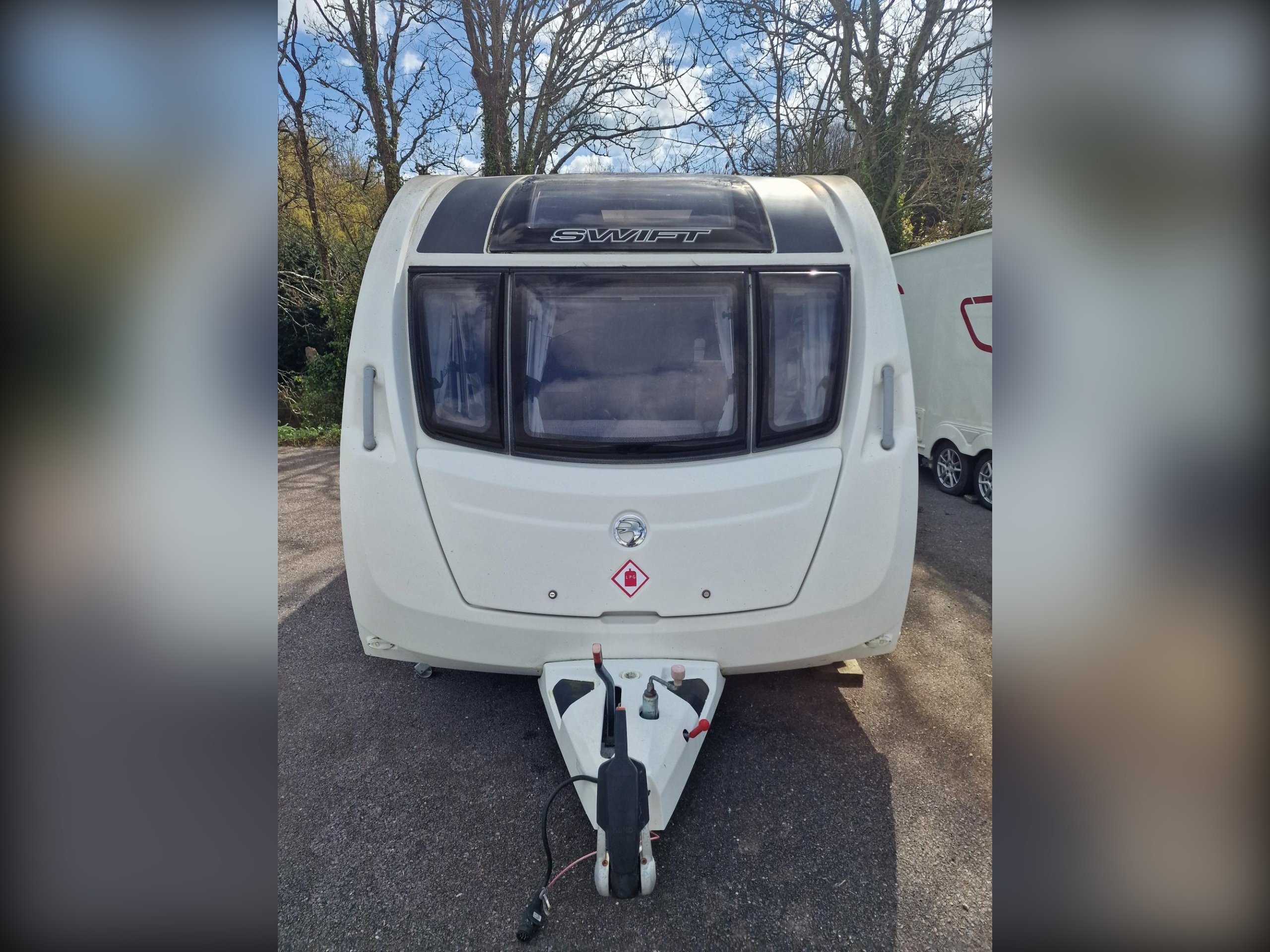 Sprite Quattro EW - Exterior - Front