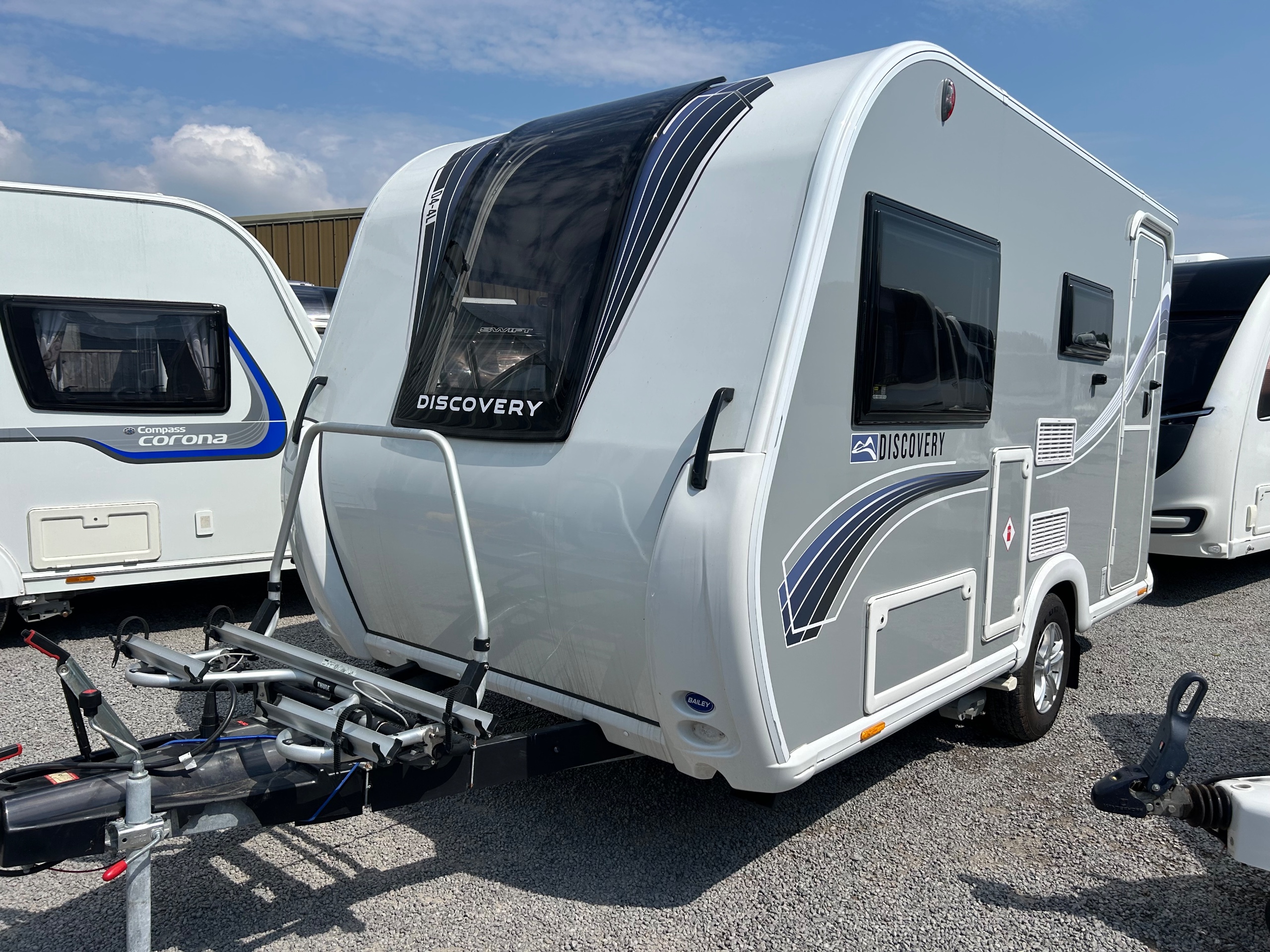 Bailey Discovery D4-DL / 4 berth