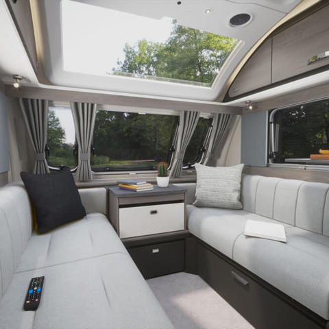 2026 Swift Challenger 390
