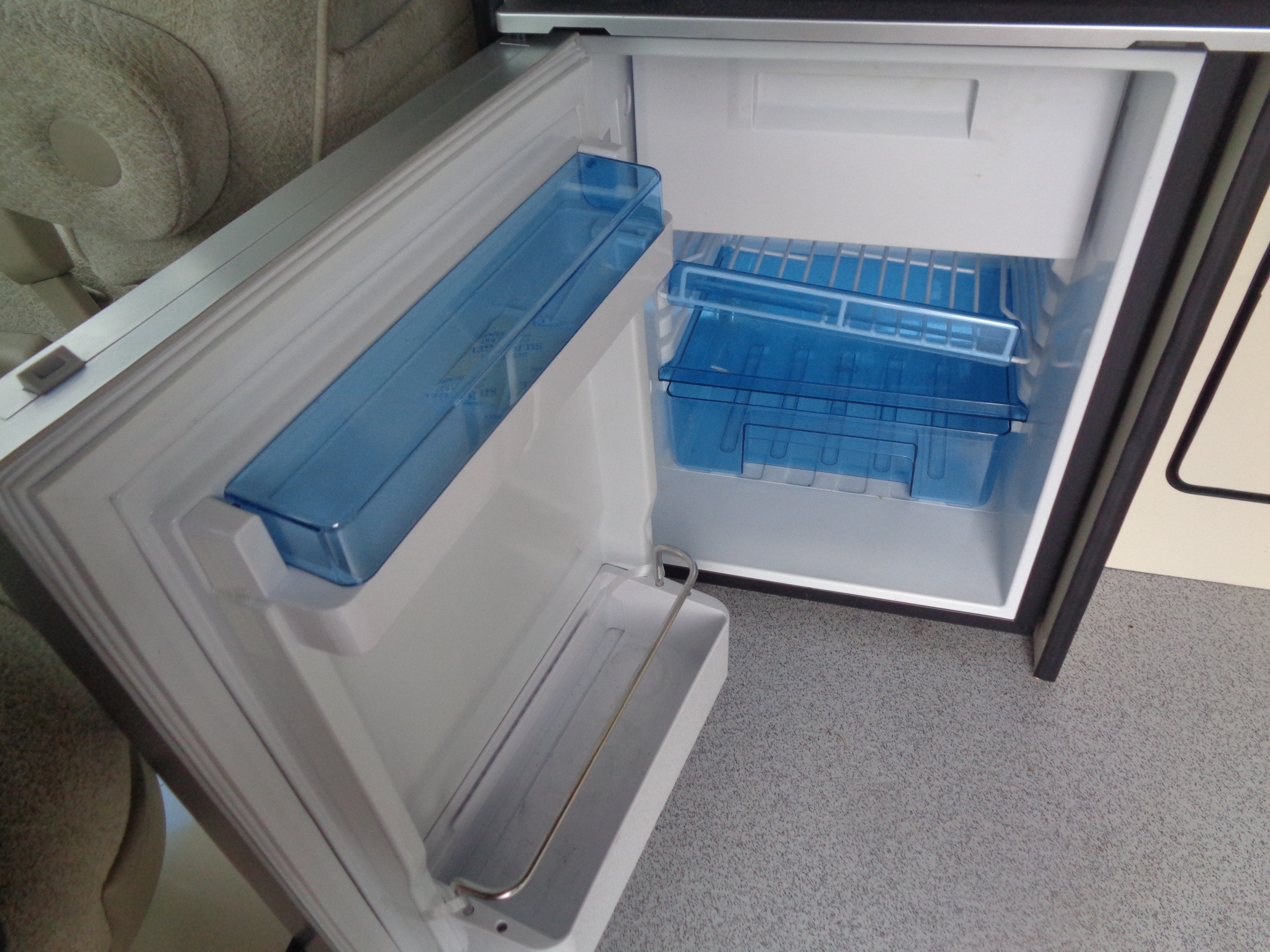 2007 Toyota Alphard Camper Van (Funky Ram Conversion)