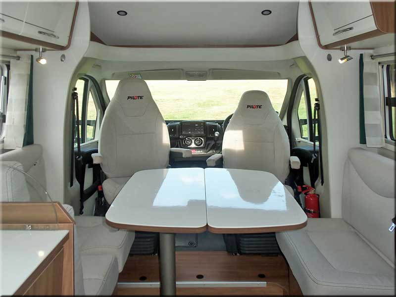 2020 Pilote Essentiel P740GJ Fiat Ducato