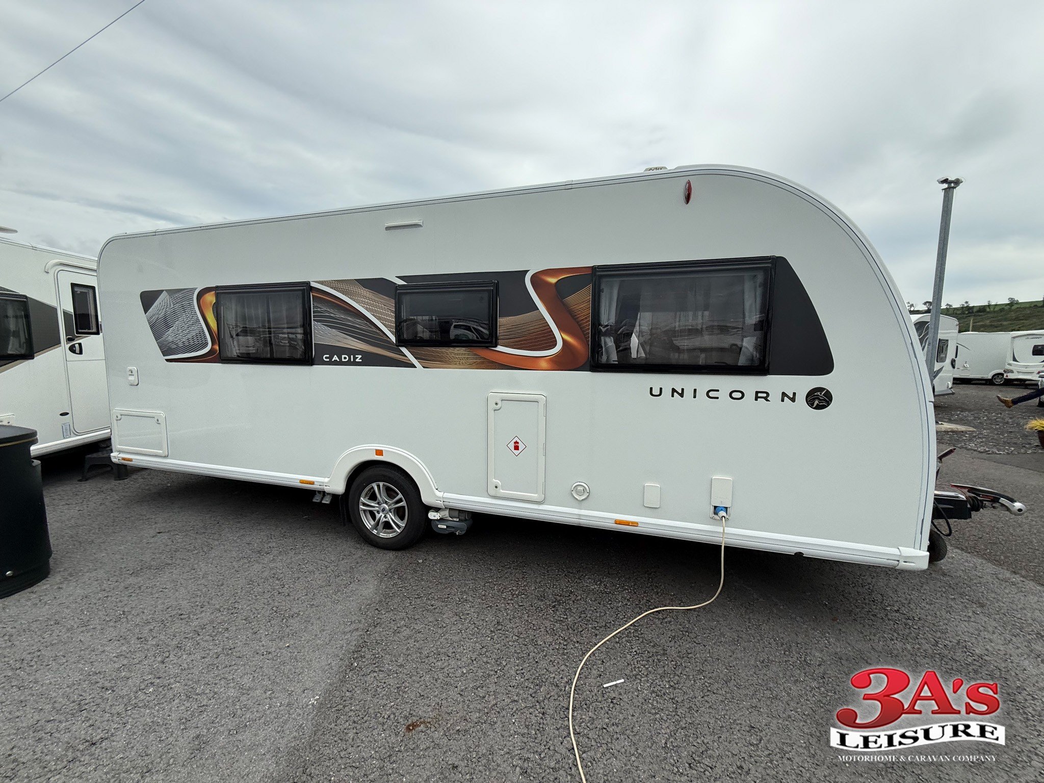 Exterior - Rear