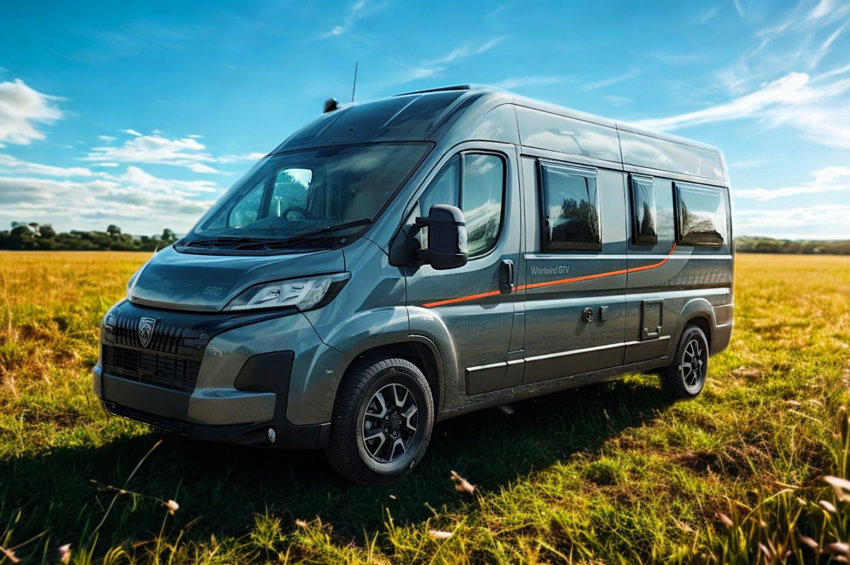 Elddis Whirlwind GTV 560 - Exterior - Front