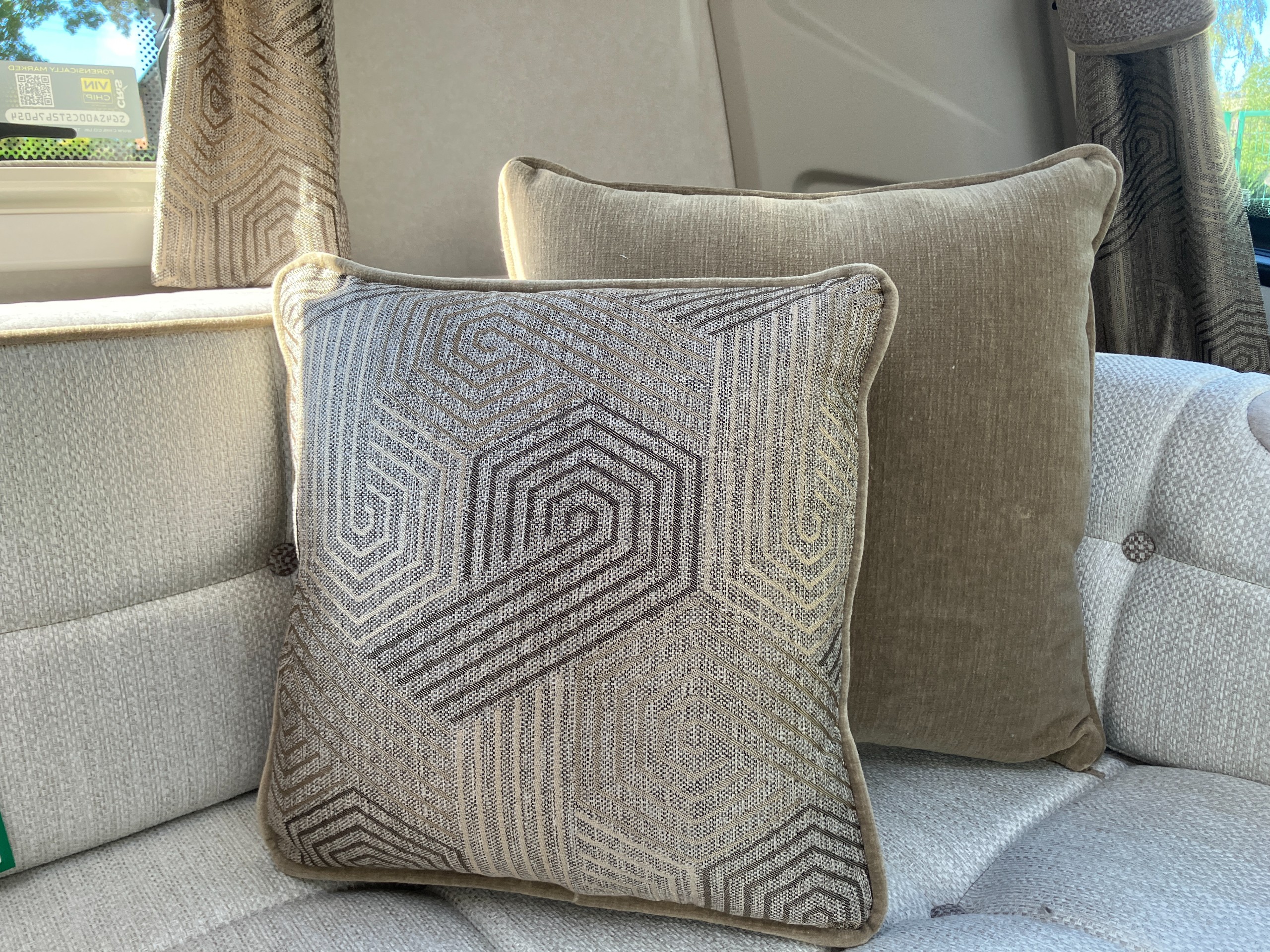 2027 Coachman Acadia 575 Midhurst Premier Plus Sussex Special Edition - LAST ONE, DEMONSTRATOR DISCOUNT, AVAILABLE NOW!