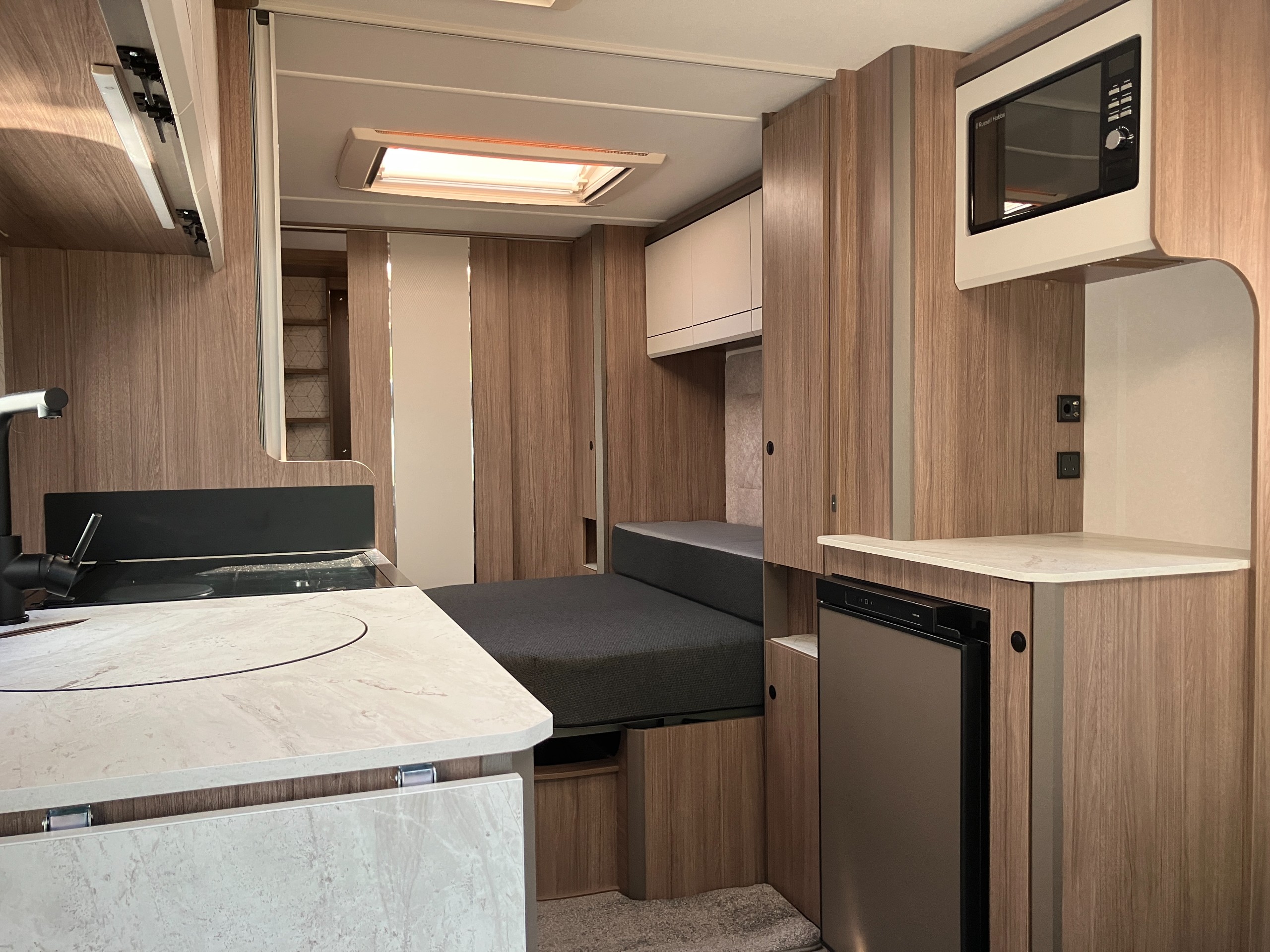 2027 Coachman Acadia 575 Midhurst Premier Plus Sussex Special Edition - LAST ONE, DEMONSTRATOR DISCOUNT, AVAILABLE NOW!