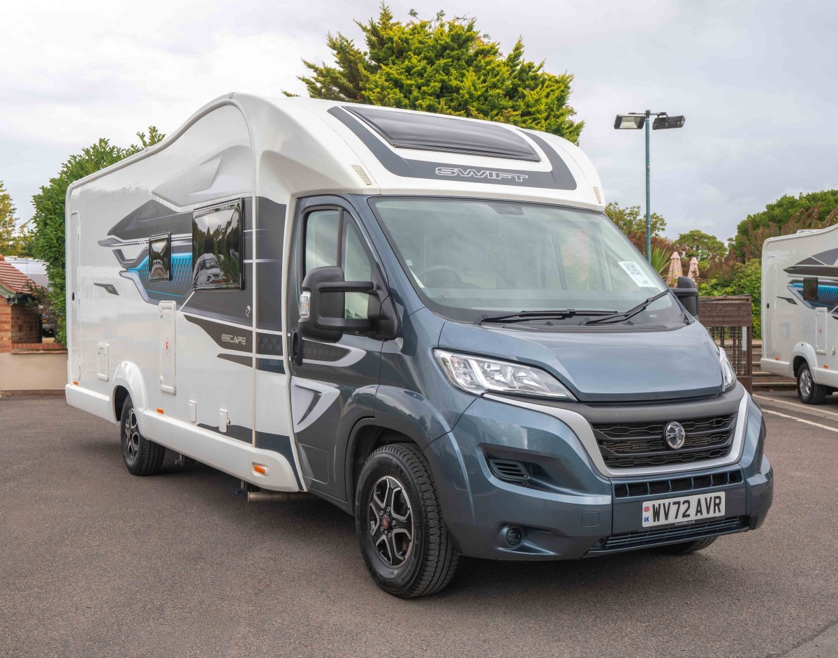 Swift Escape 664 140BHP Auto - Exterior - Front