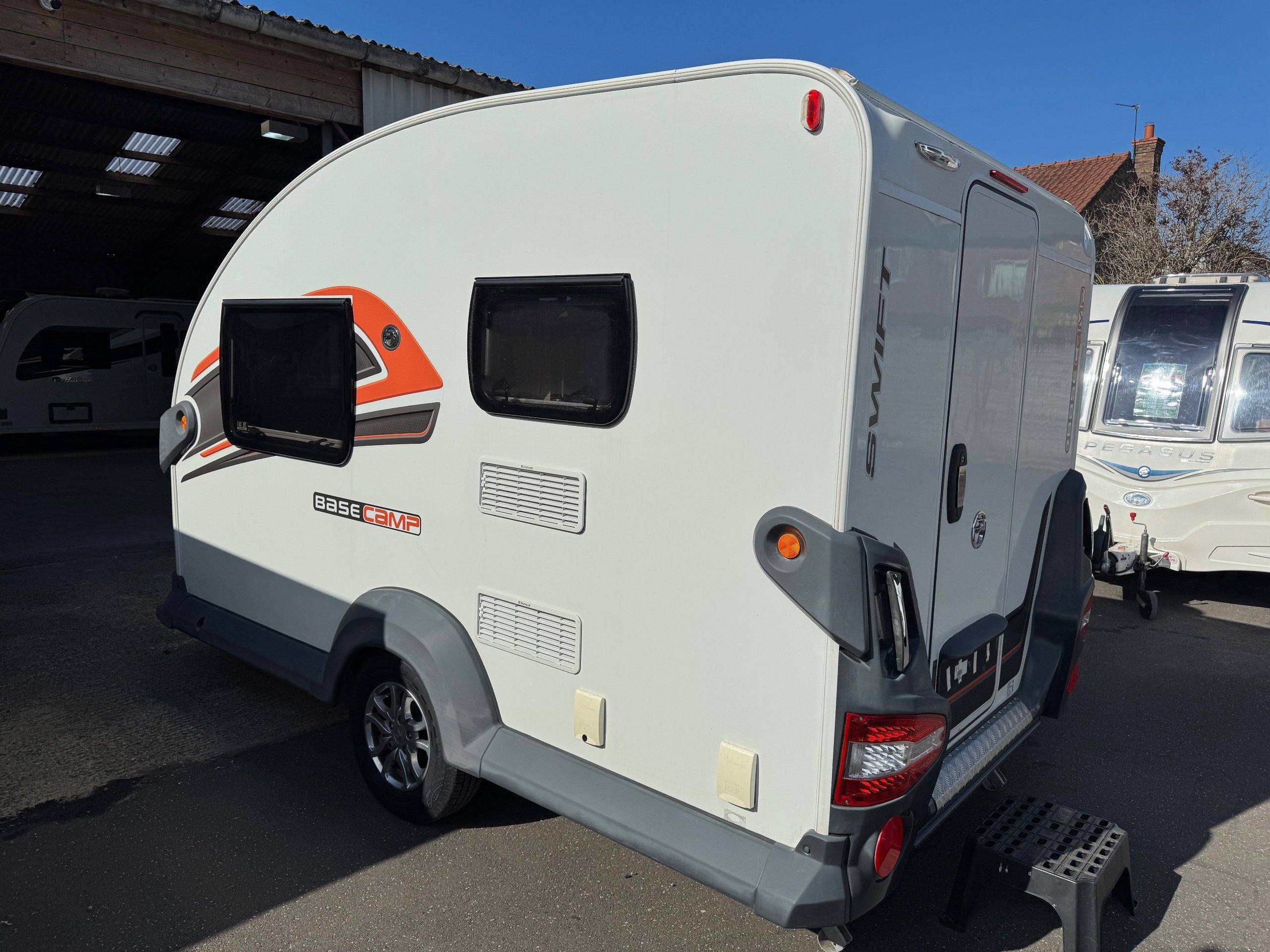 Exterior - Rear