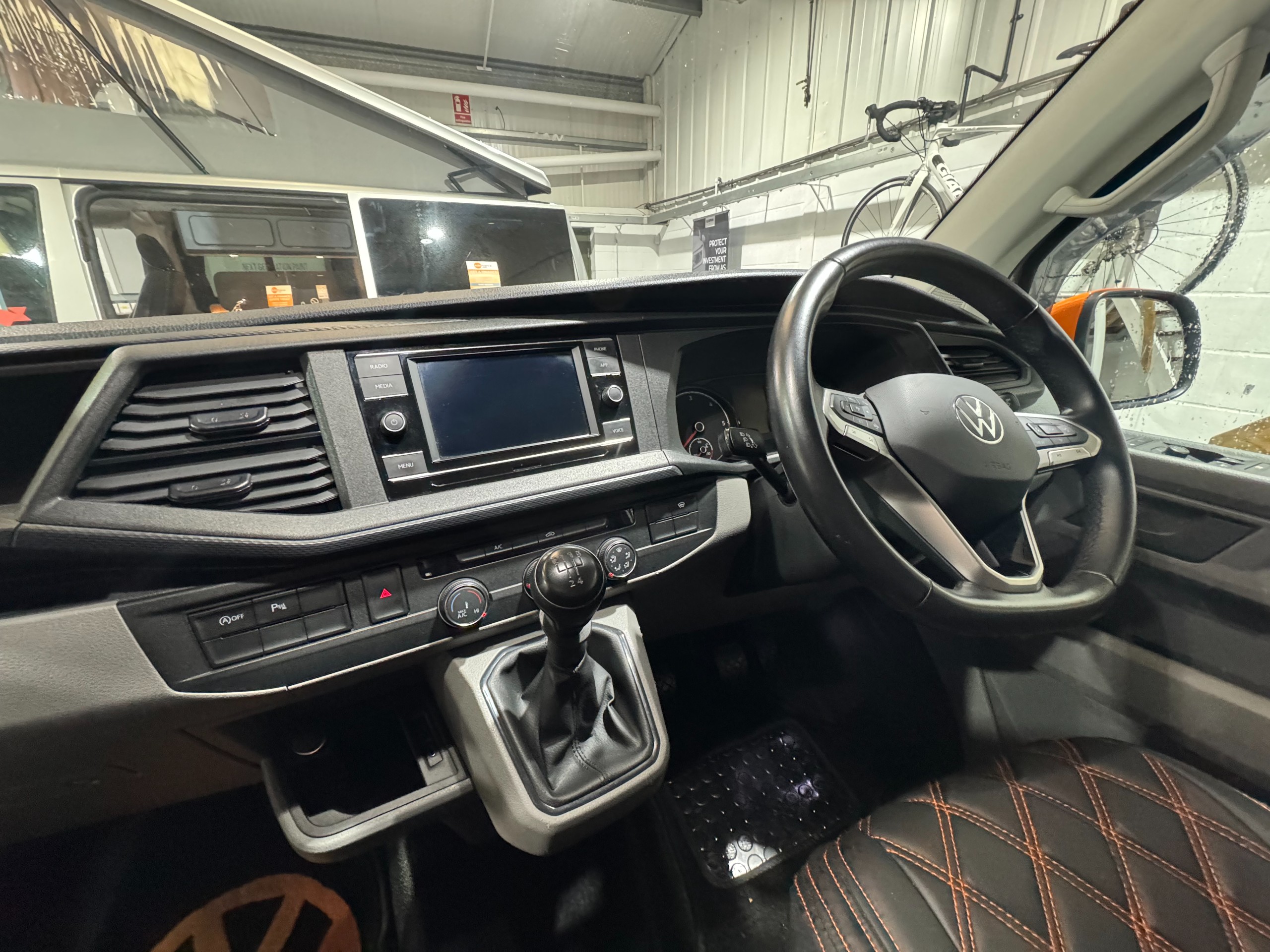 2022 Volkswagen Transporter Camper King SWB Monte Carlo