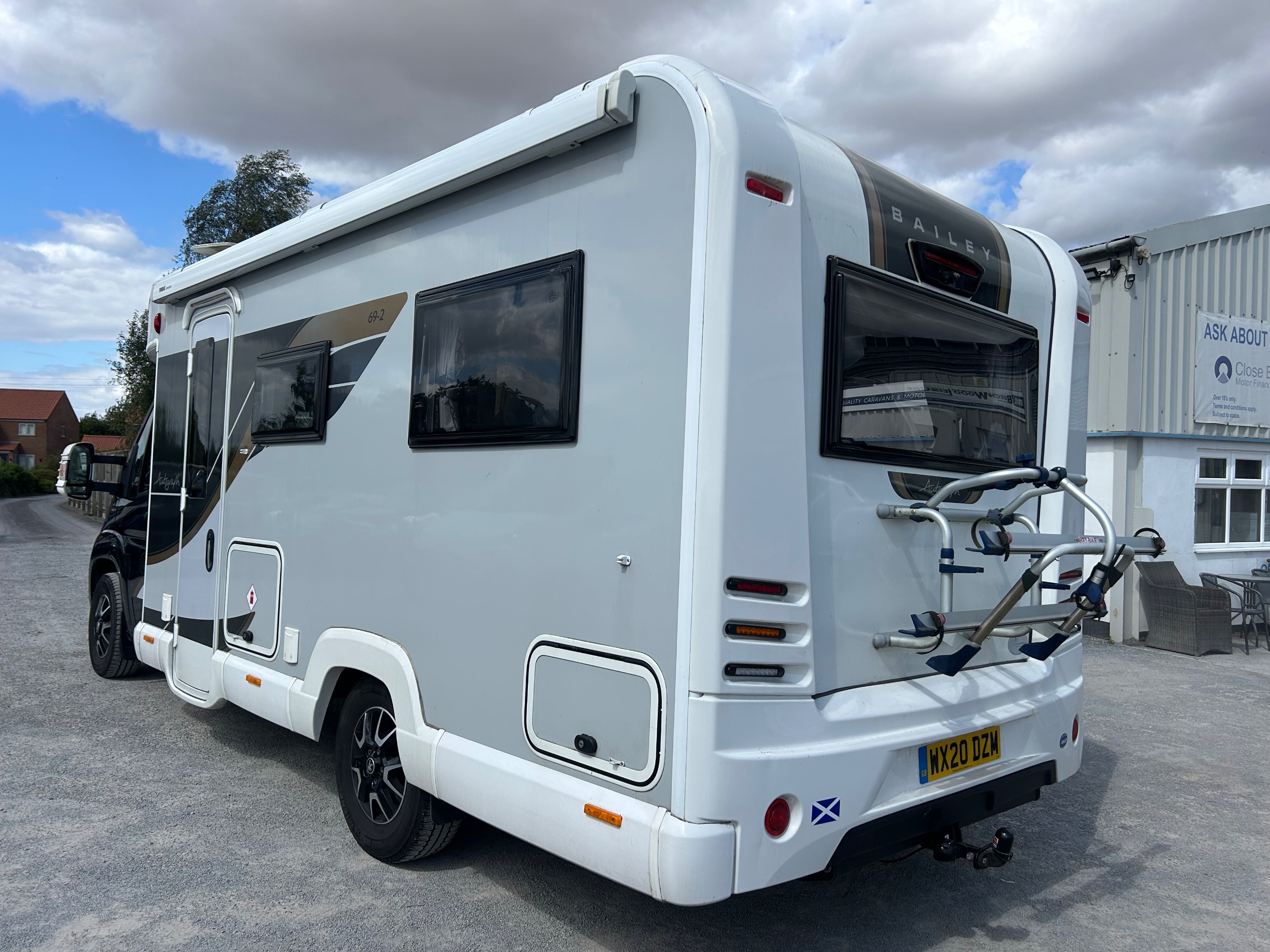 Bailey Autograph 69-2 PEUGEOT BOXER 2.2 BlueHDi 335 Plus Chassis Cab 2dr Diesel Manual L2 Euro 6 (s/s) (165 ps)