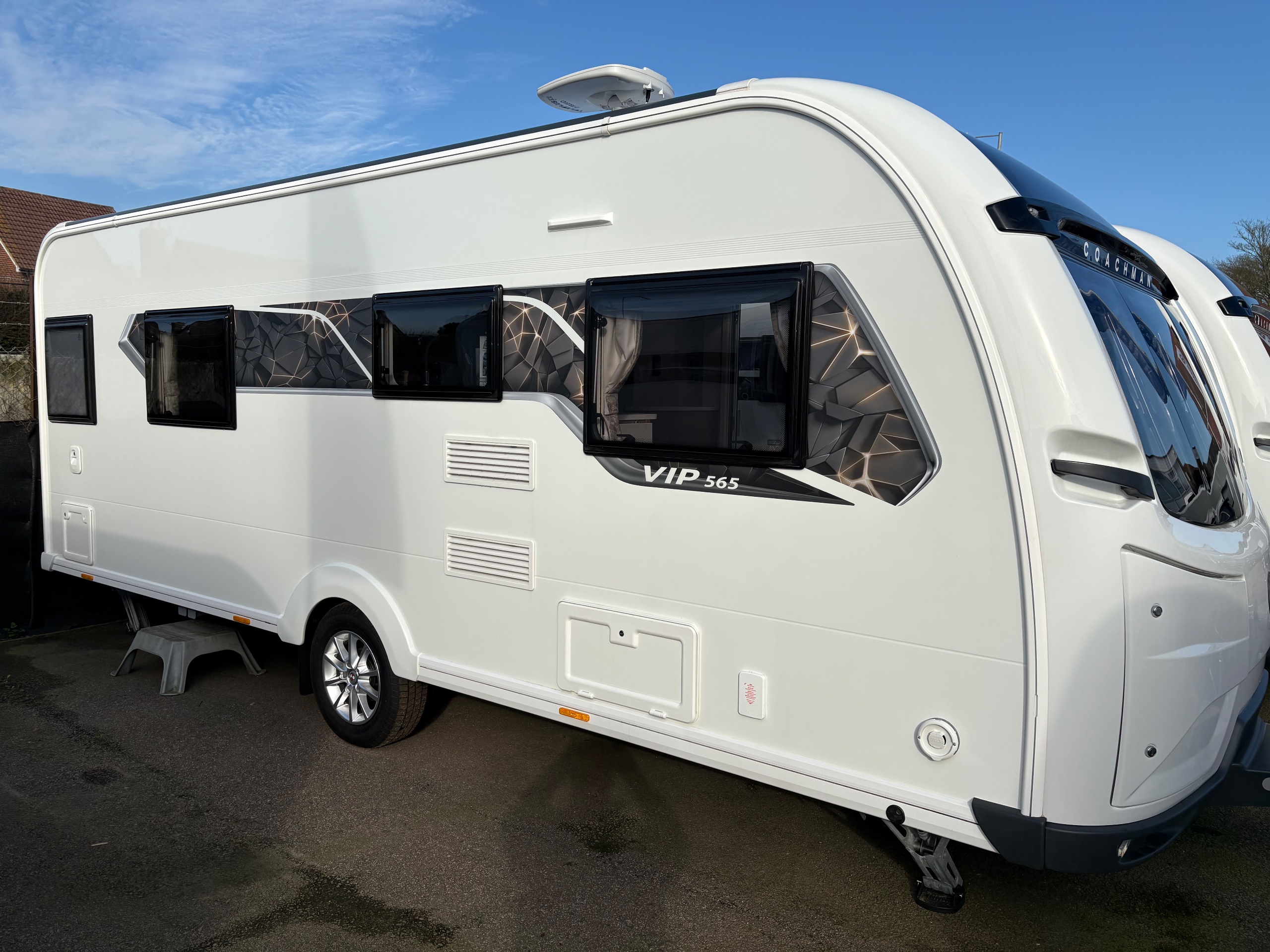 Coachman VIP 565