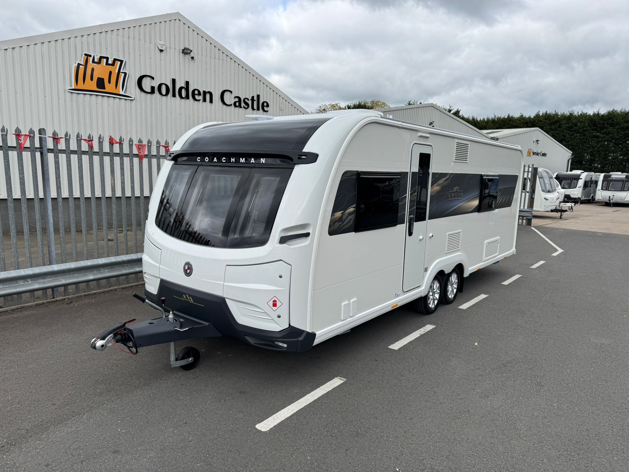 coachman-lusso-iii-2026-caravan-53-890-gloucester