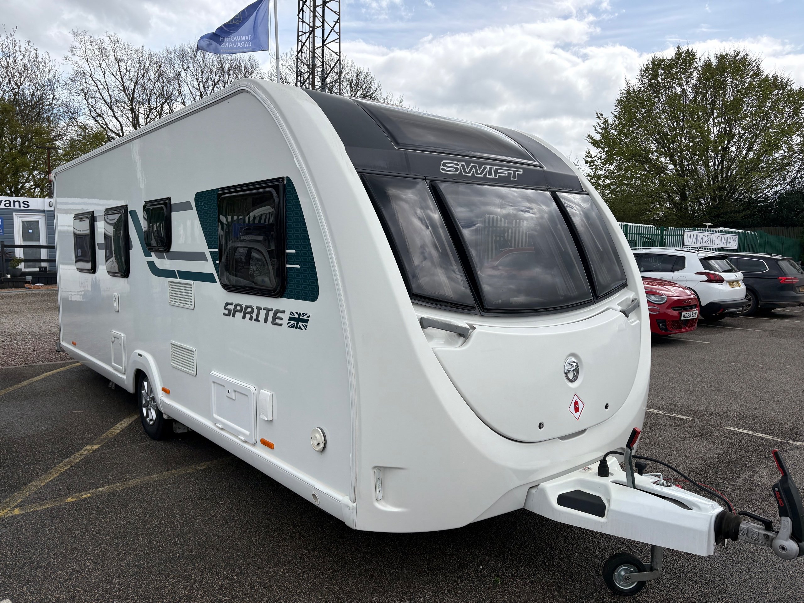 Sprite Major 4 EB - Exterior - Front