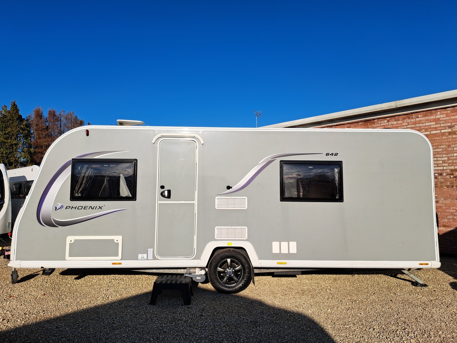 Exterior - Side