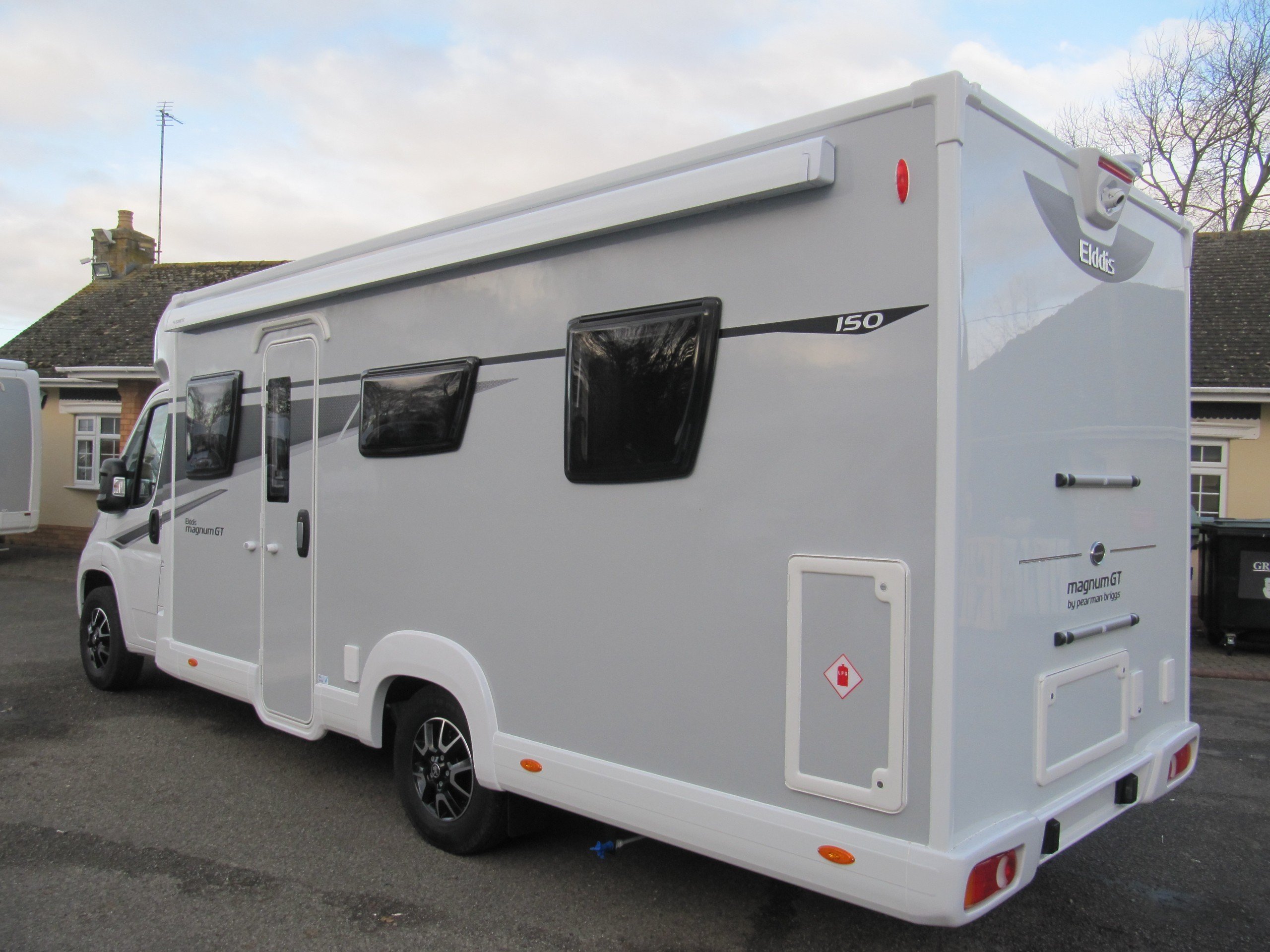 Exterior - Rear