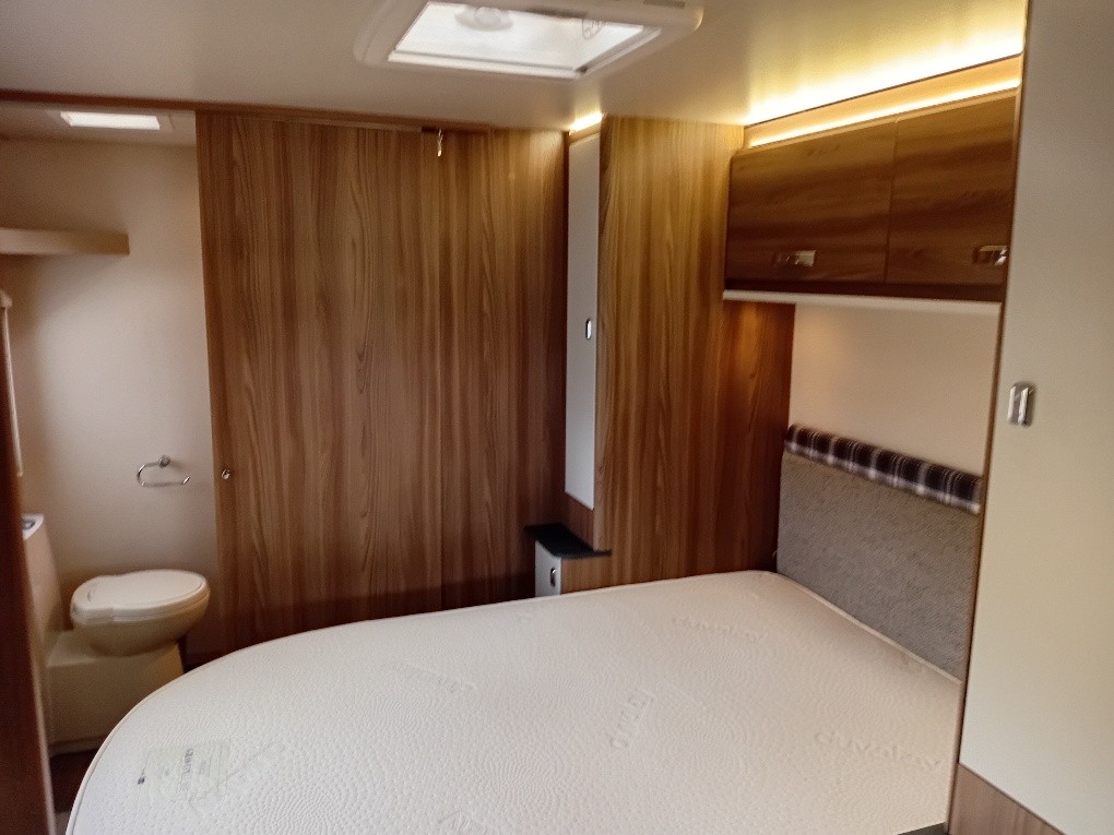 2021 Swift Sprite Super Major 4 SB WITH MOTORMOVER