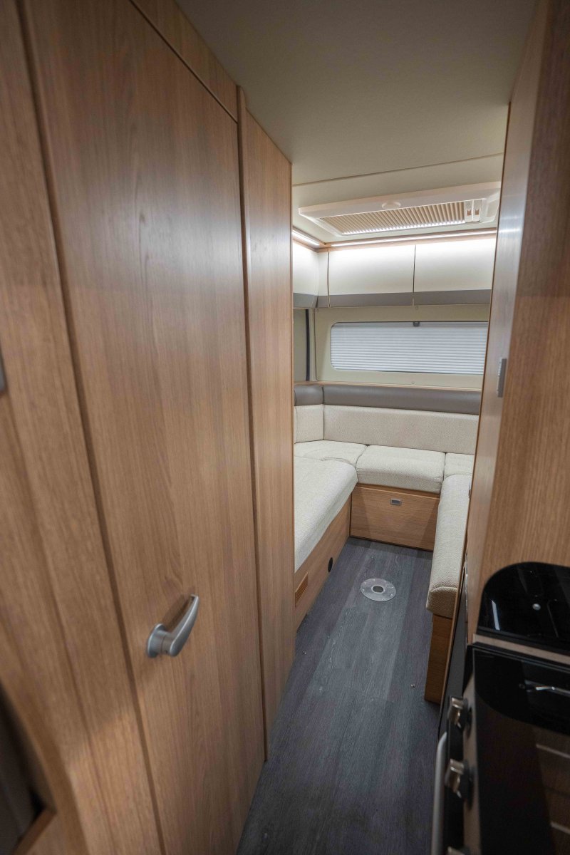 2024 Auto-Trail V-Line 636 Sport 140BHP Auto