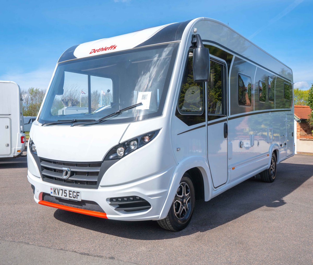 Exterior - Front