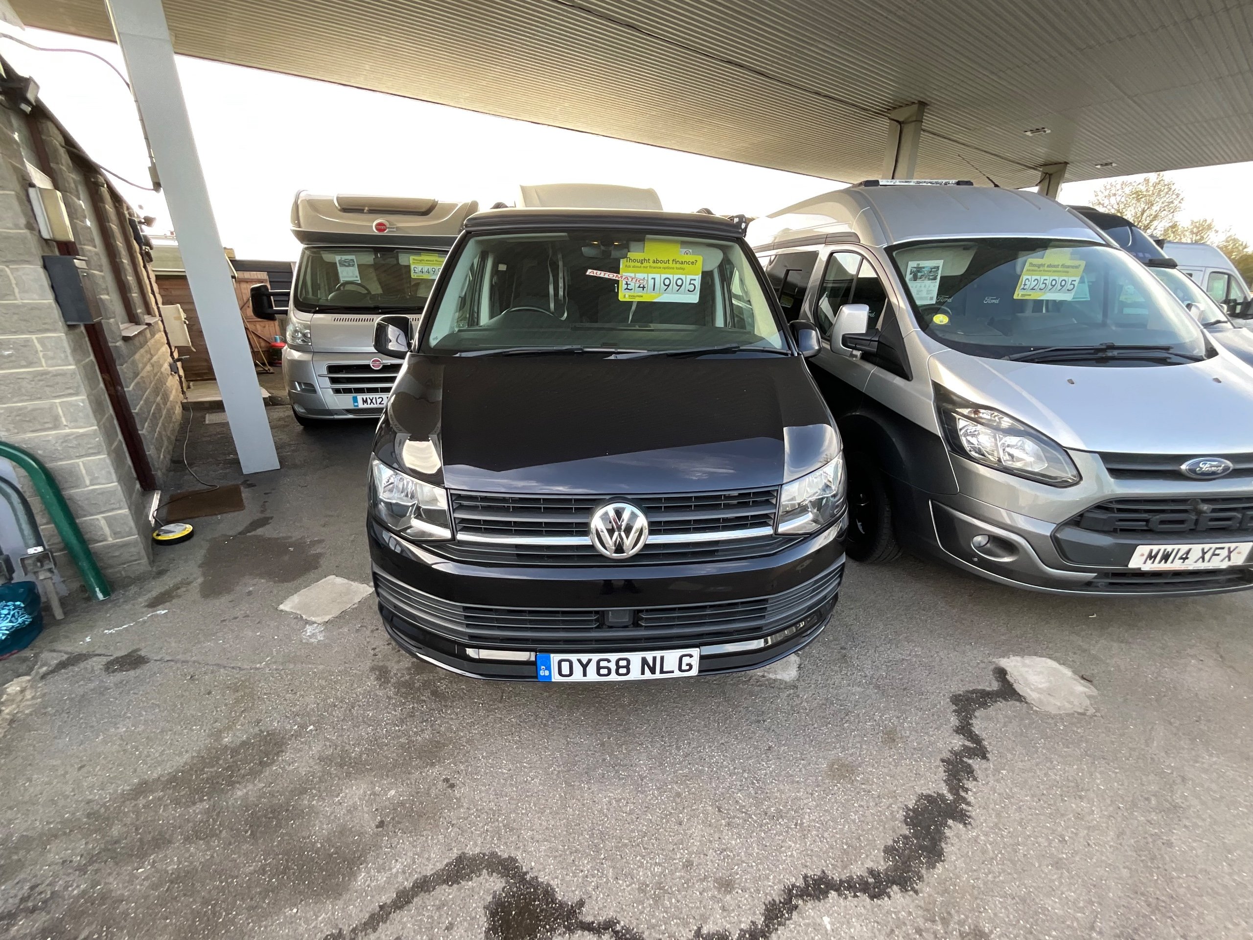 2018 Volkswagen Transporter - Exterior - Front