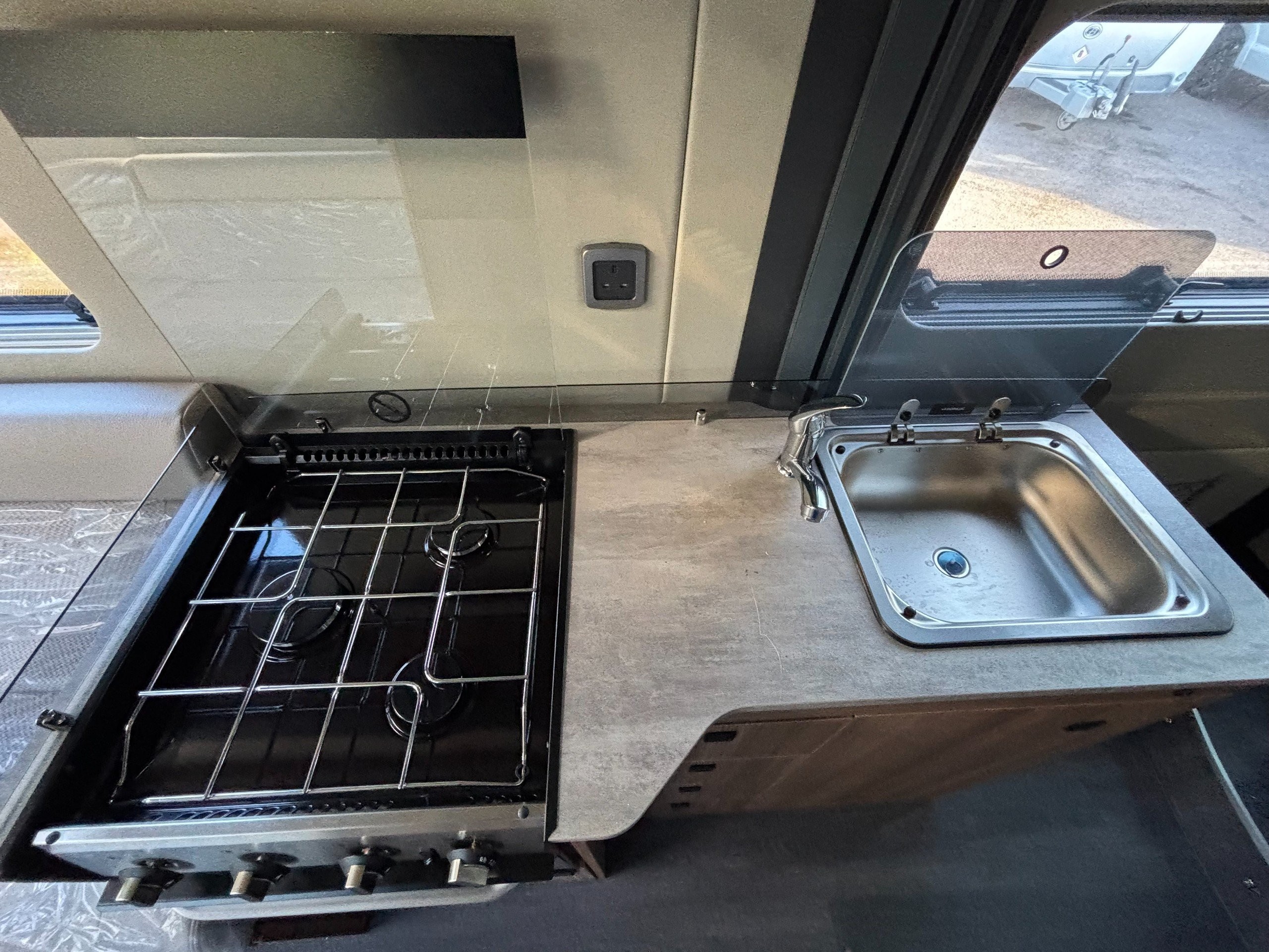 2027 Auto-Trail V-Line 635 Sport