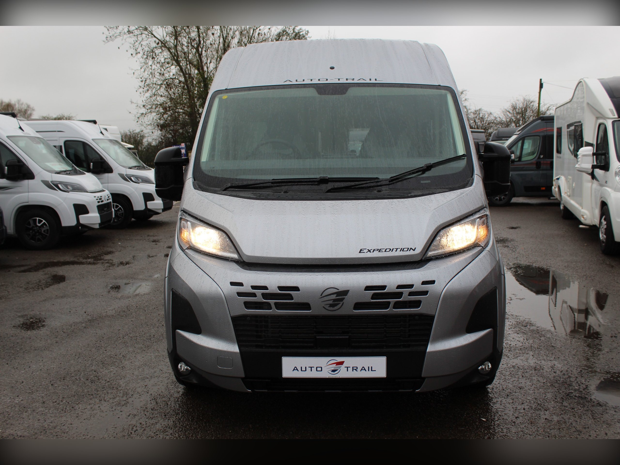 2026 Auto-Trail Expedition 66 WRAP AROUND SEATING - Exterior - Front