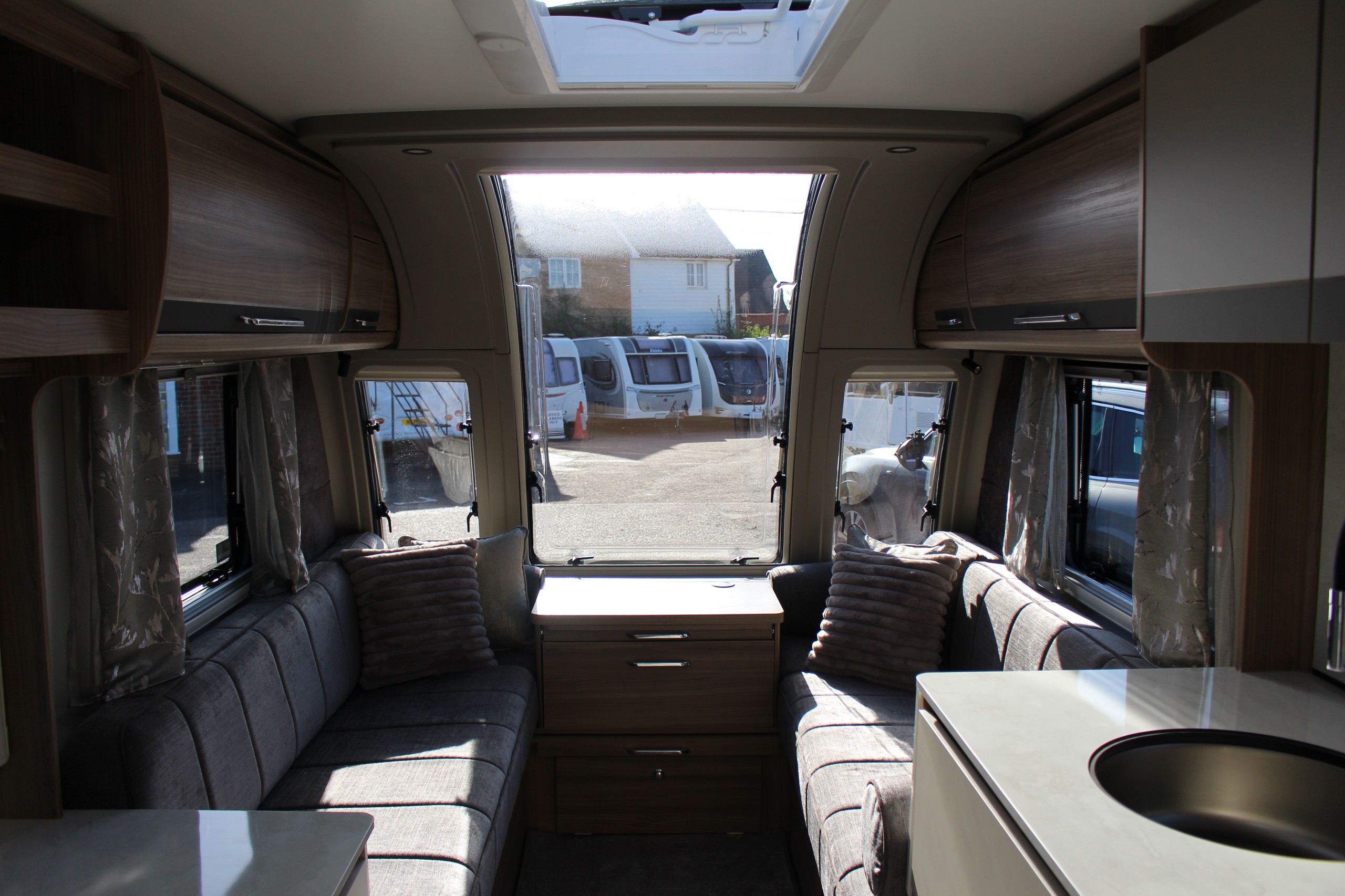 Bailey Unicorn Deluxe Seville