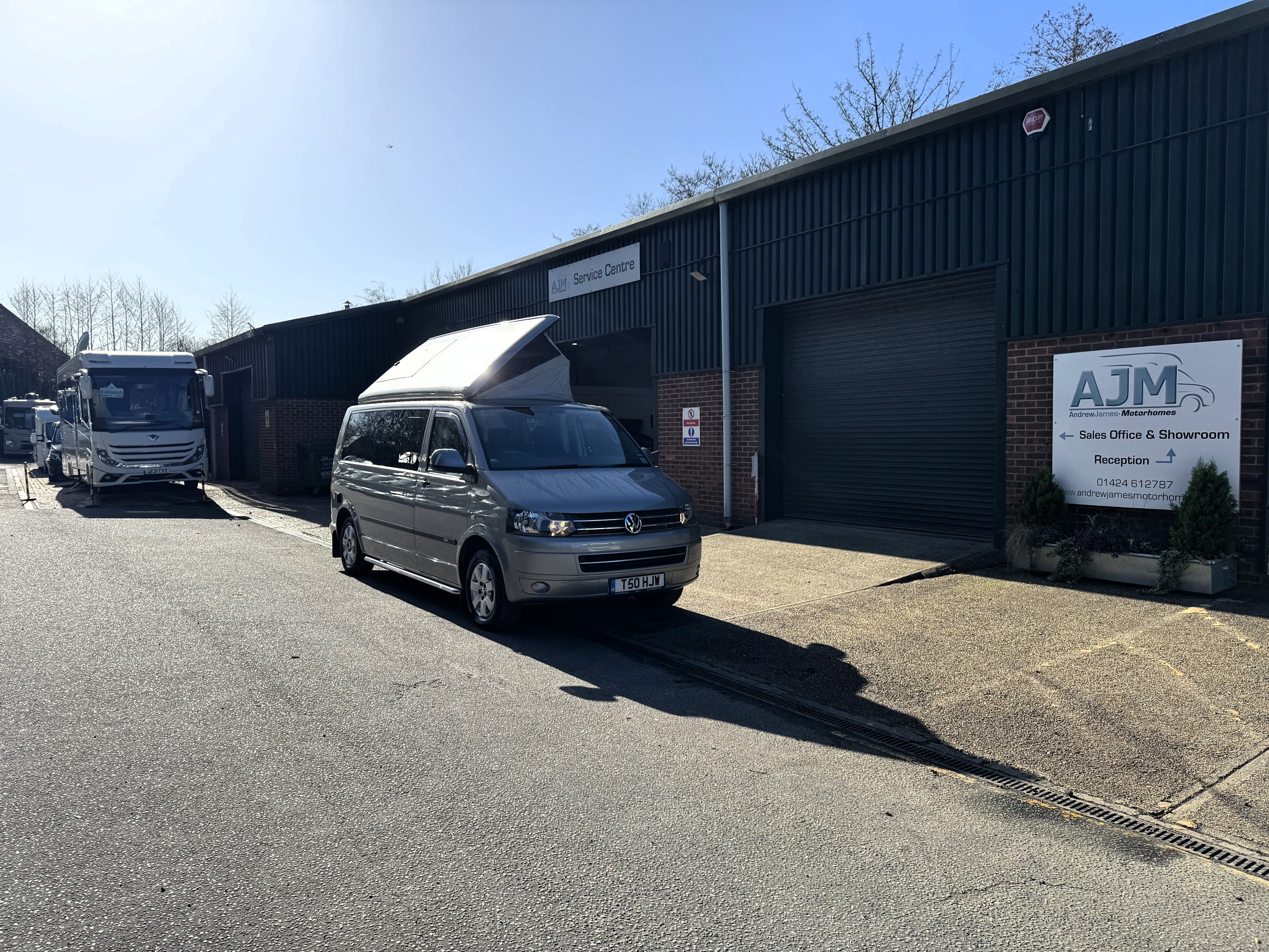 Volkswagen Transporter 2.0 TD T30 Bilbo Nexa - Exterior - Front