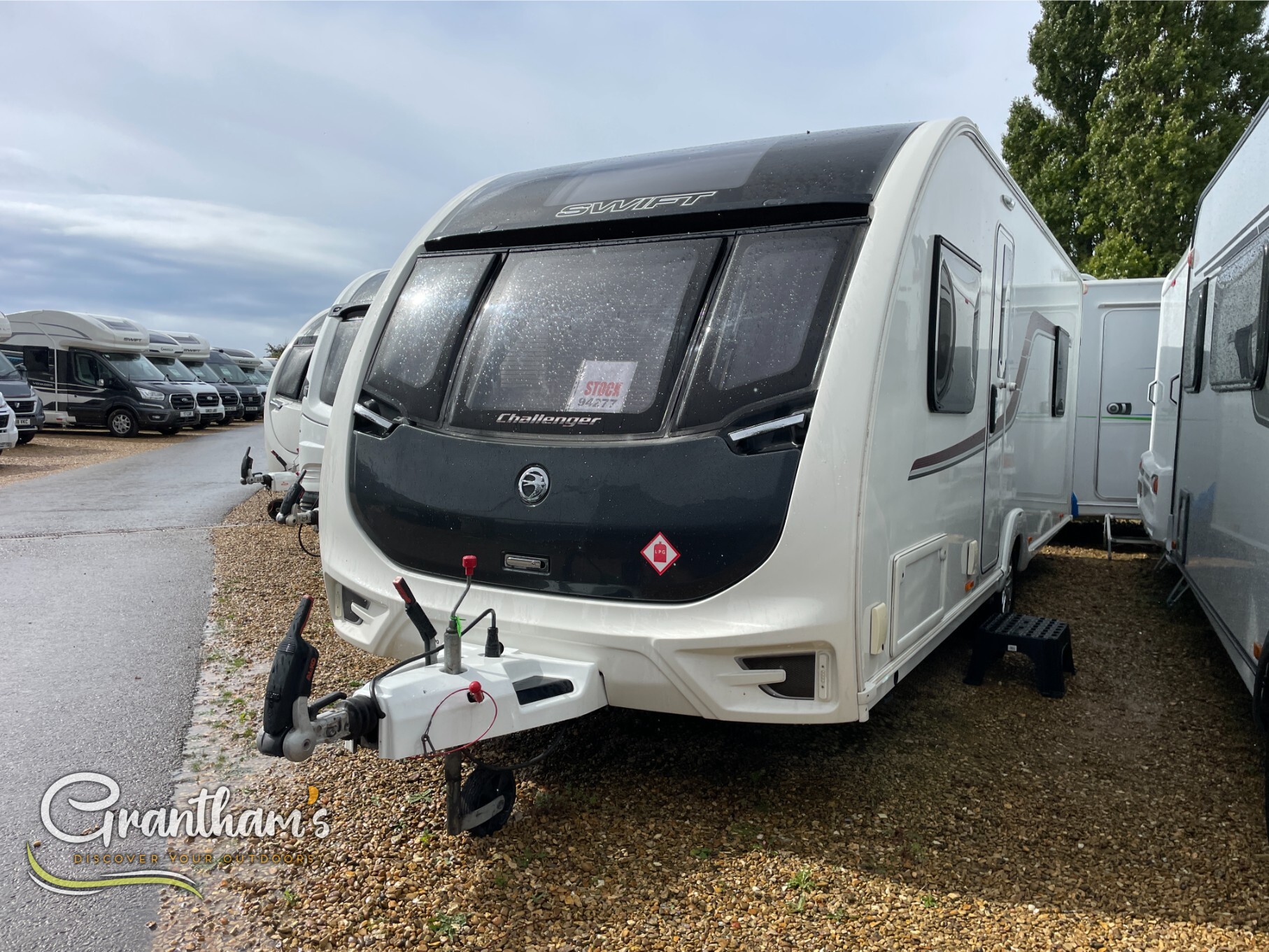 Swift Challenger 560 - Exterior - Front