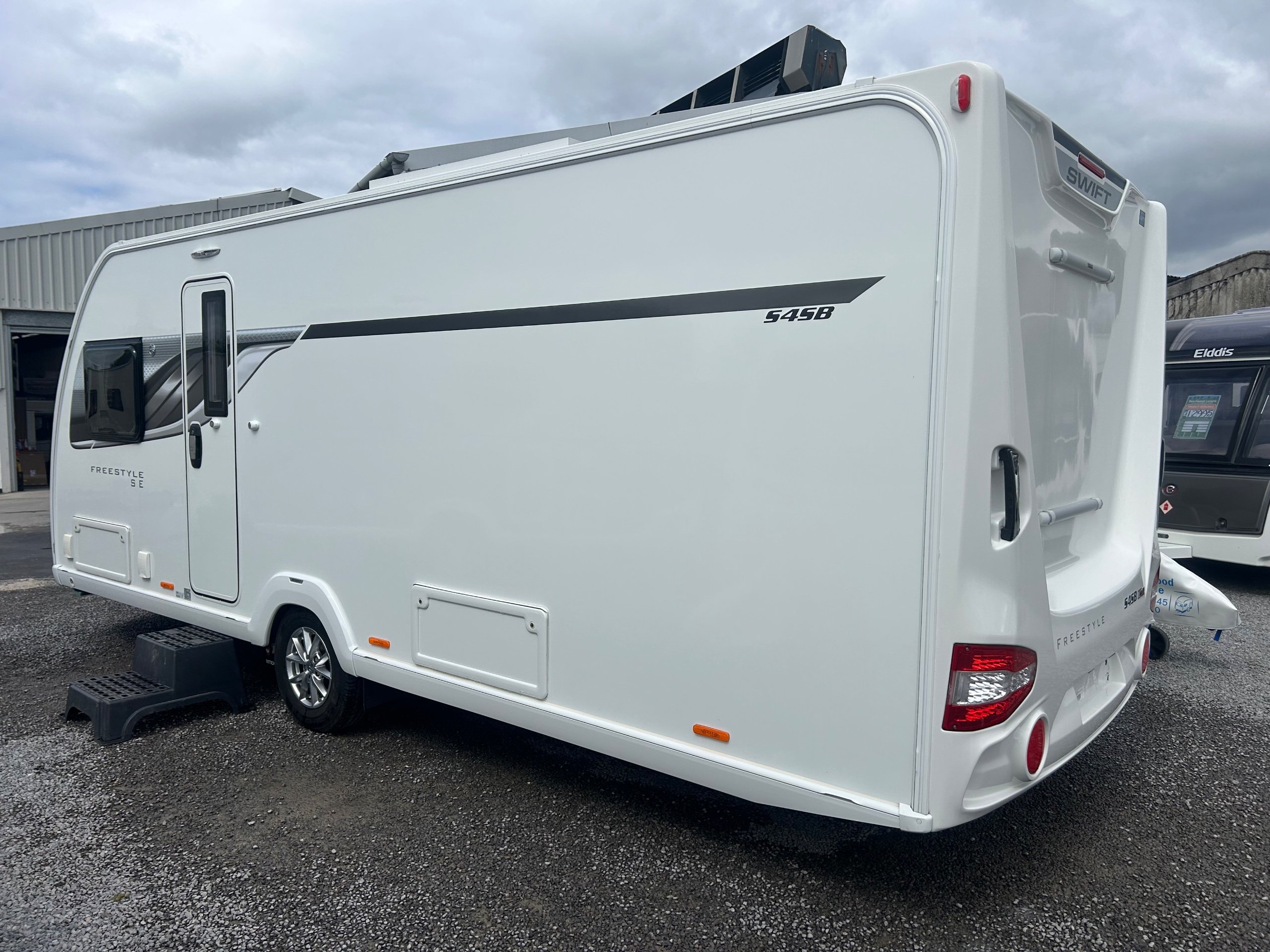 Exterior - Rear