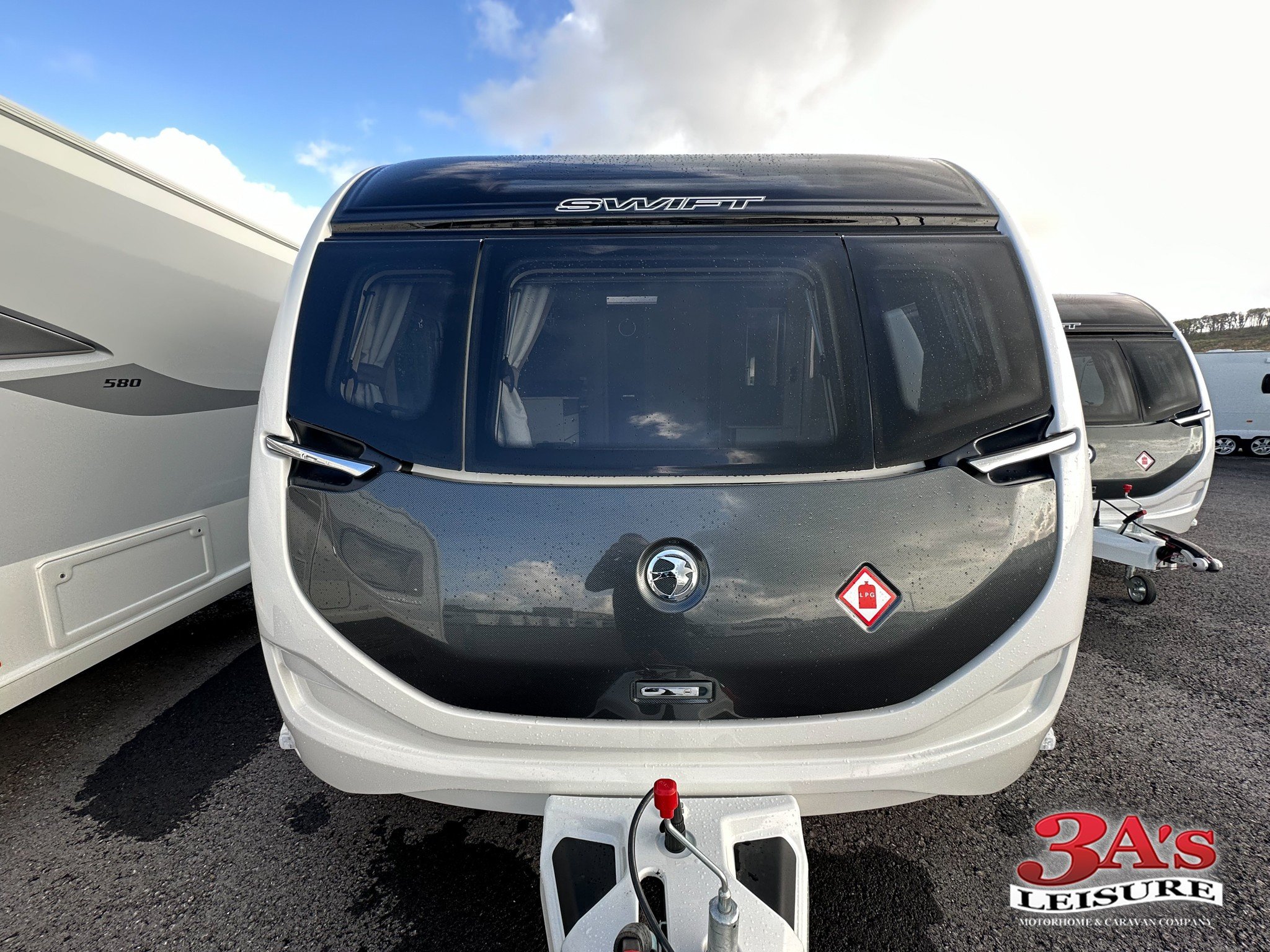 2024 Swift Challenger Exclusive 635 Grande - Exterior - Front