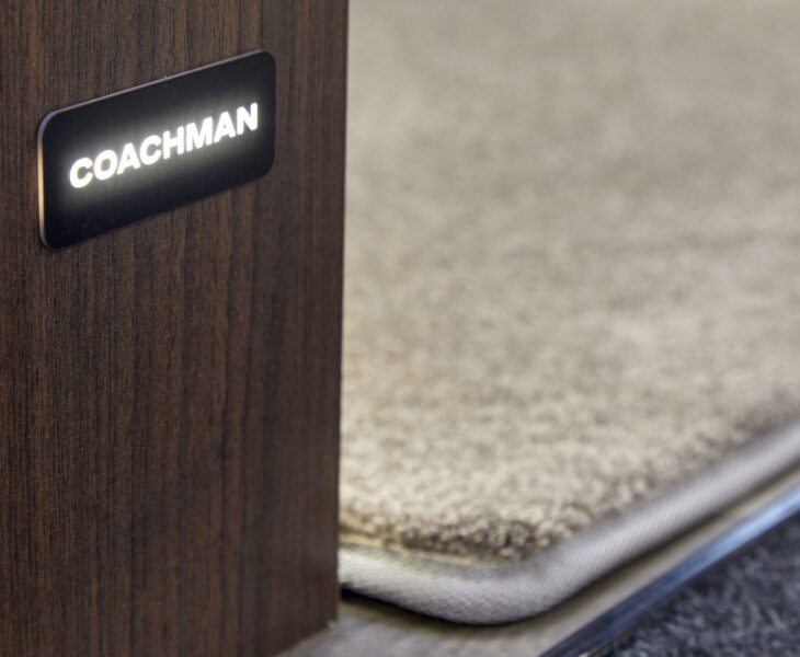 Coachman Lusso IV