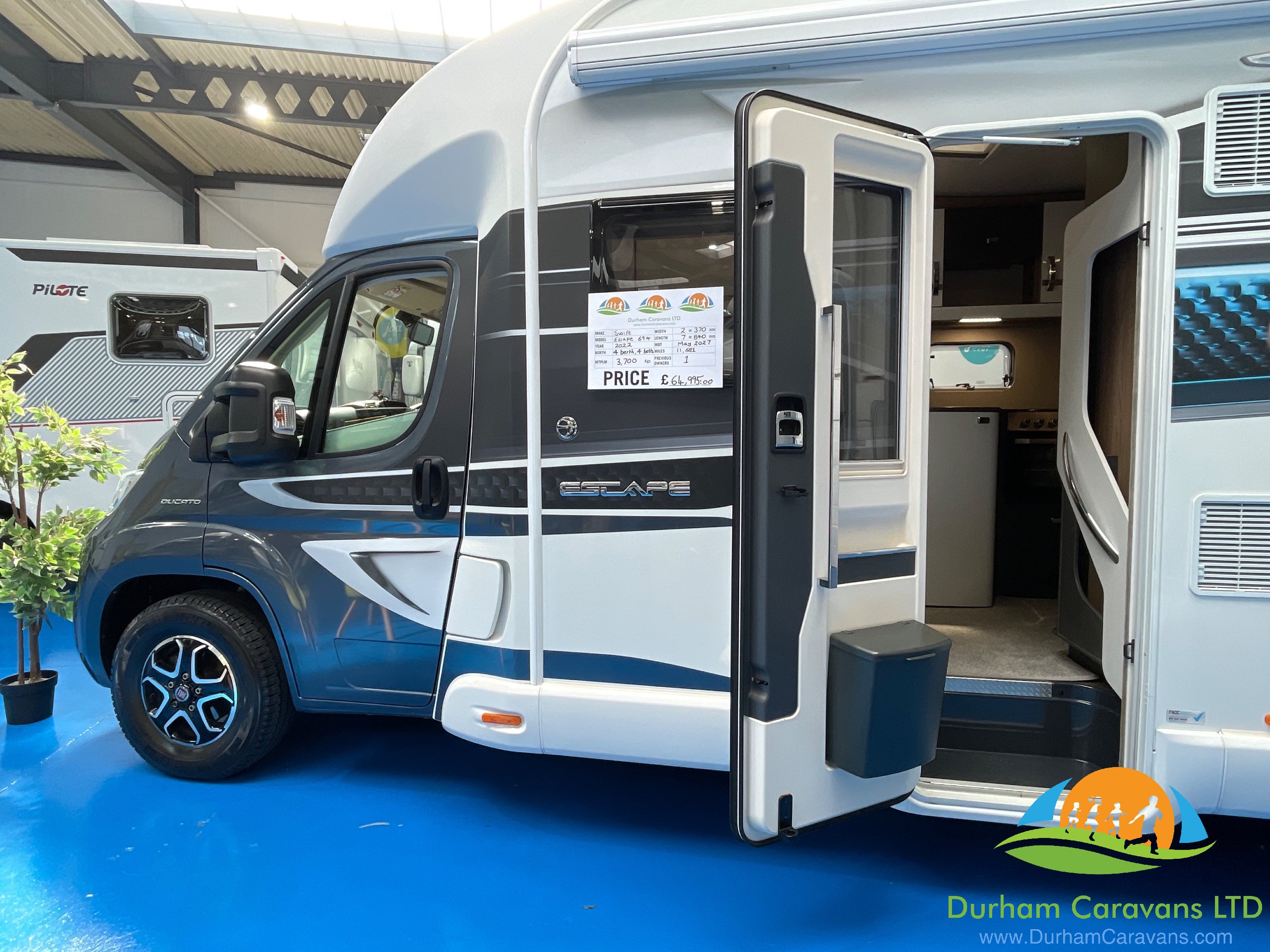 2022 Swift Escape 694