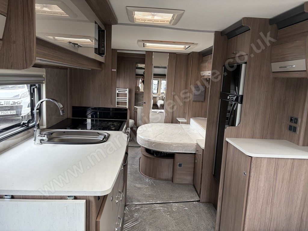 COACHMAN VIP 675