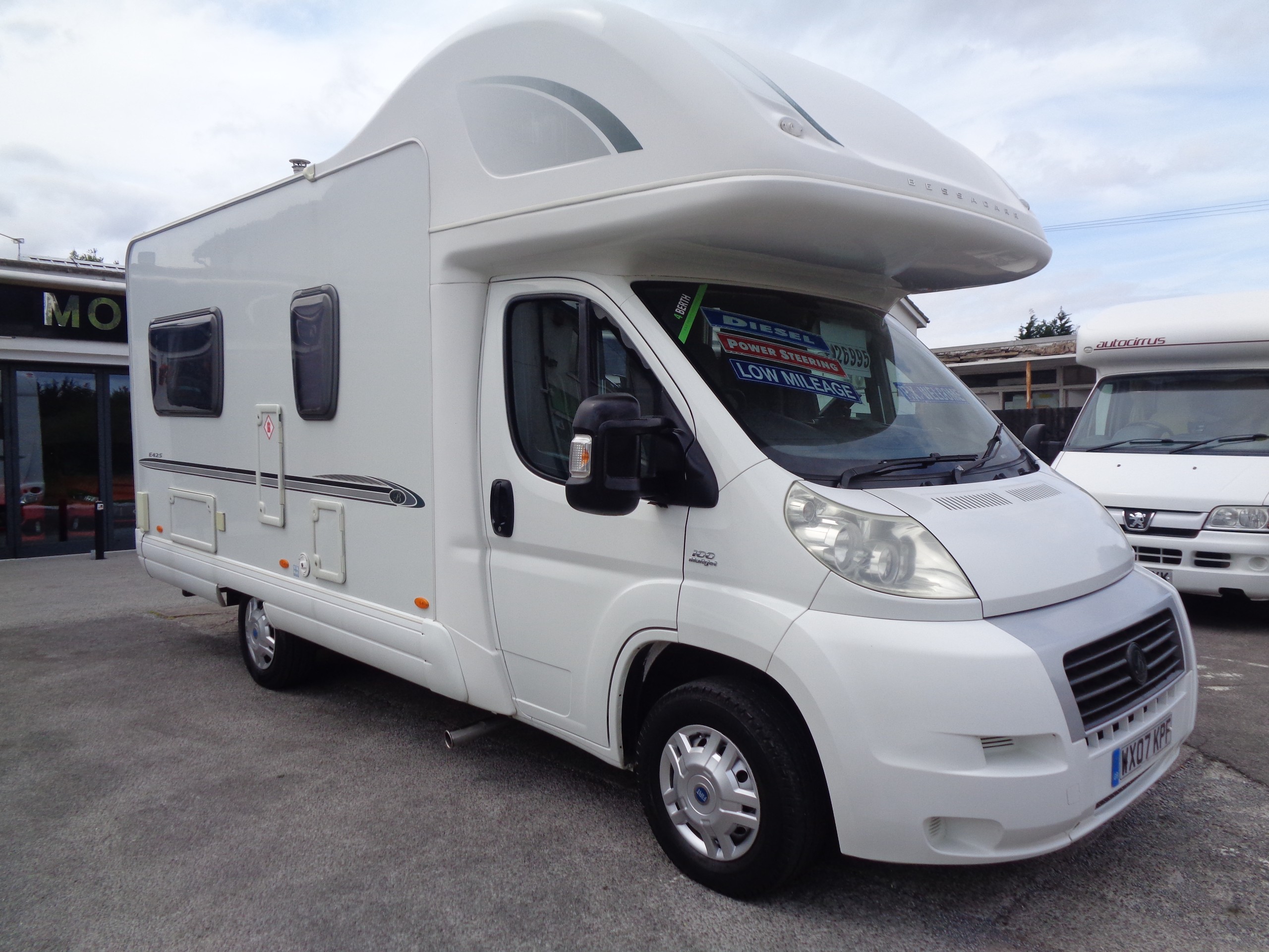 Bessacarr E425 4 Berth Fiat Ducato - Photo 1