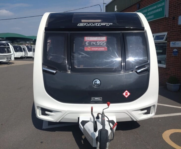 Swift Challenger 480 - Exterior - Front