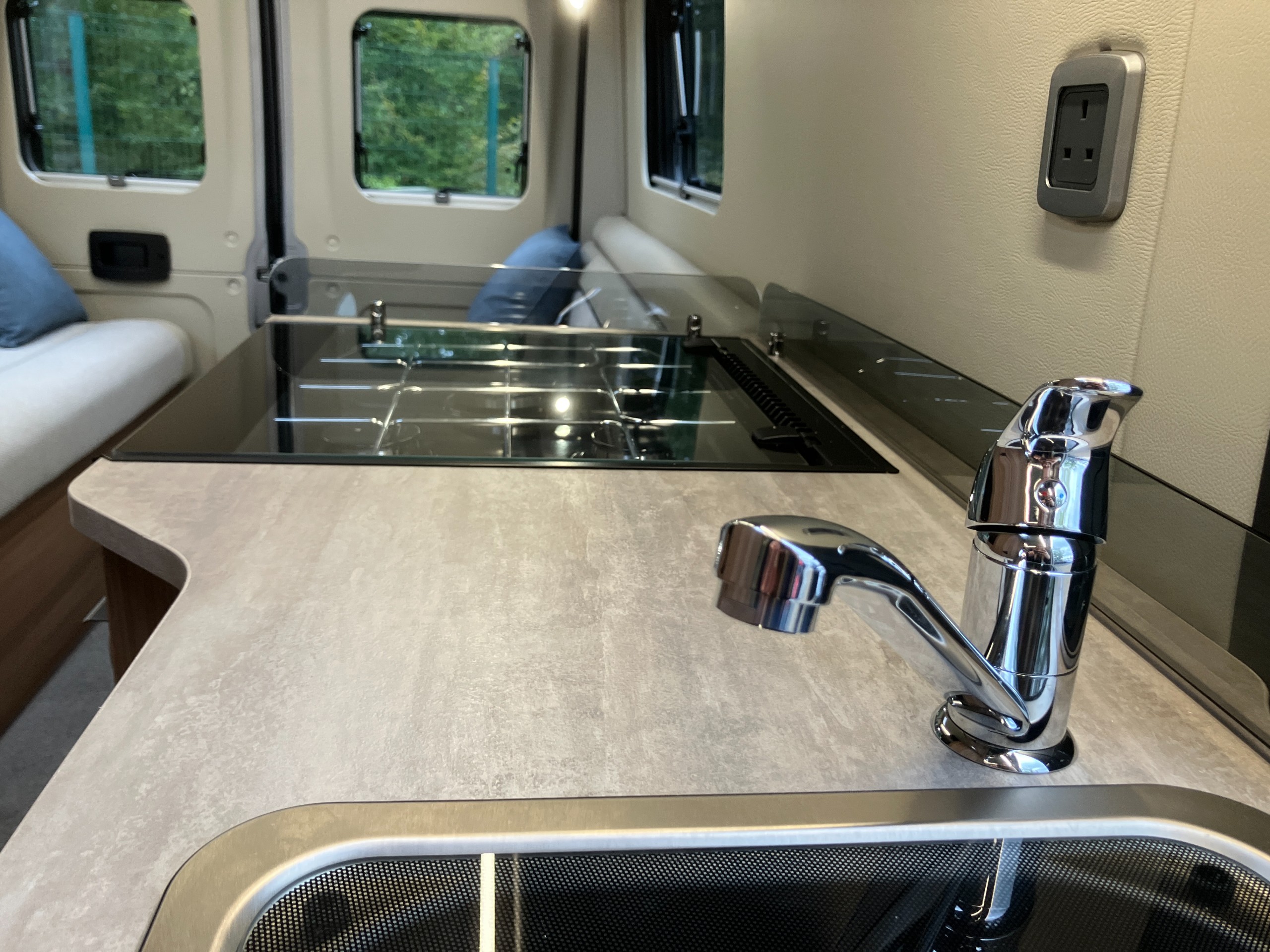 2027 Auto-Trail V-Line 635 SE NEW, UNREGISTERED, AUTOMATIC, FIAT DUCATO 140BHP. AVAILABLE NOW!