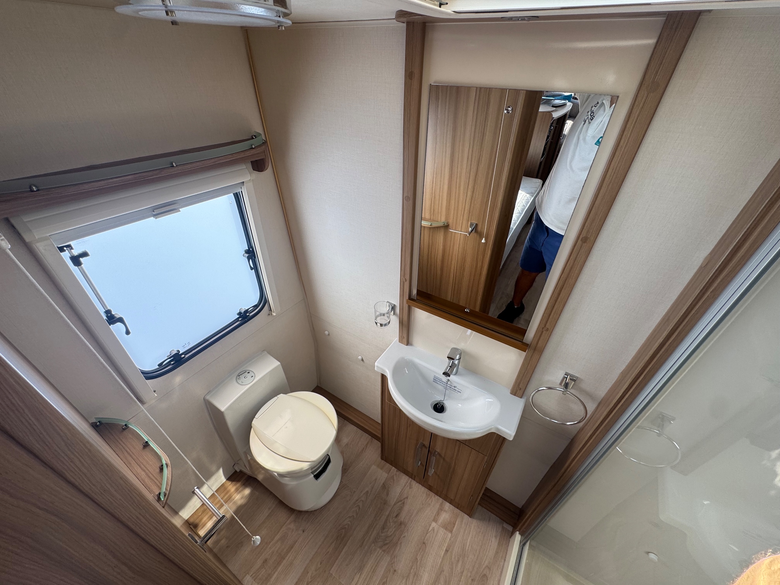 2015 Lunar Ultima 554